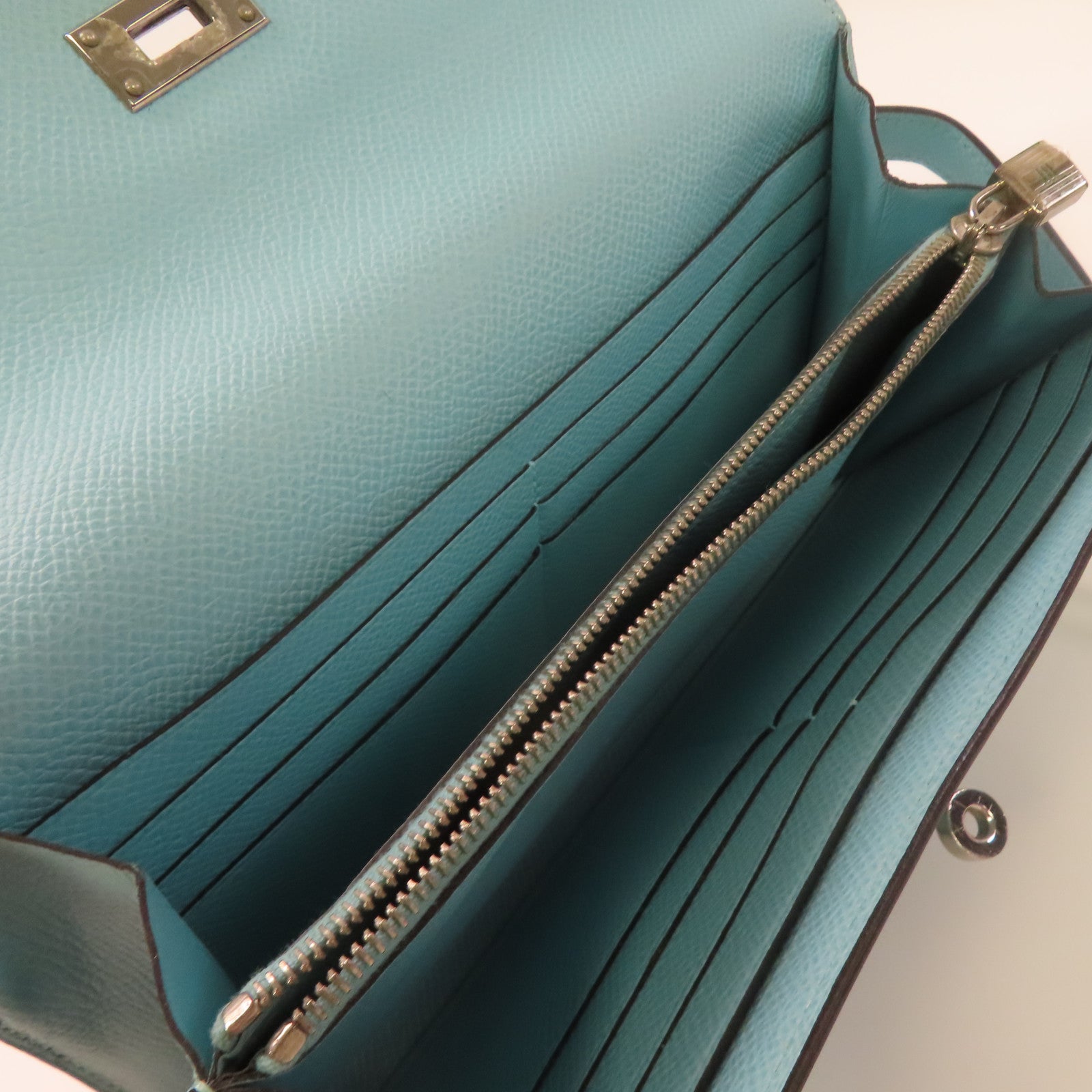 HERMES **【激減優惠】Epsom皮革Kelly Wallet銀扣長錢包湖水綠色