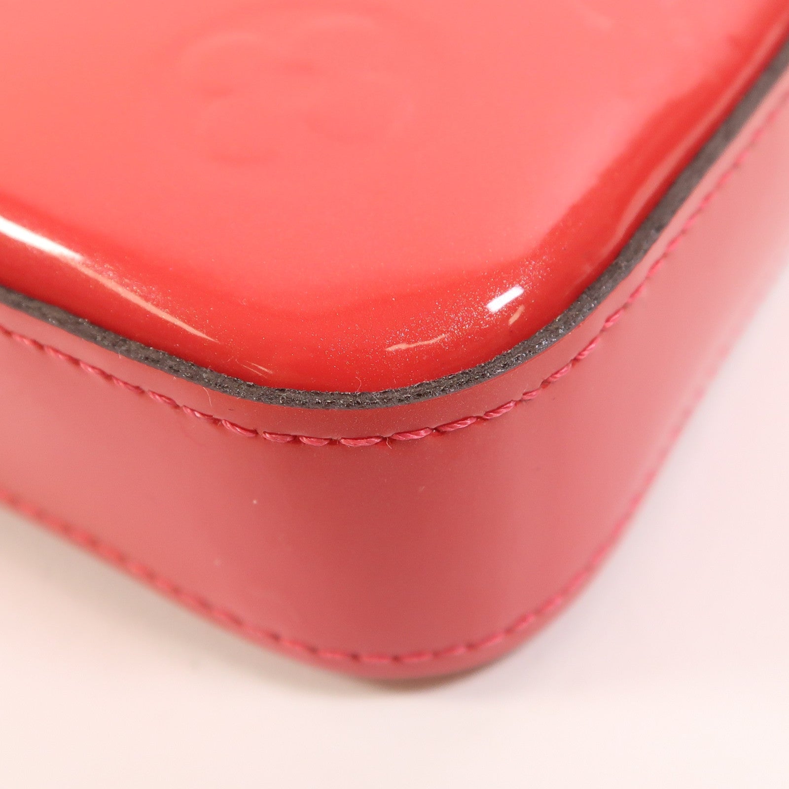 LOUIS VUITTON 【激減優惠】Monogram Vernis Pochette金扣鏈帶肩背袋