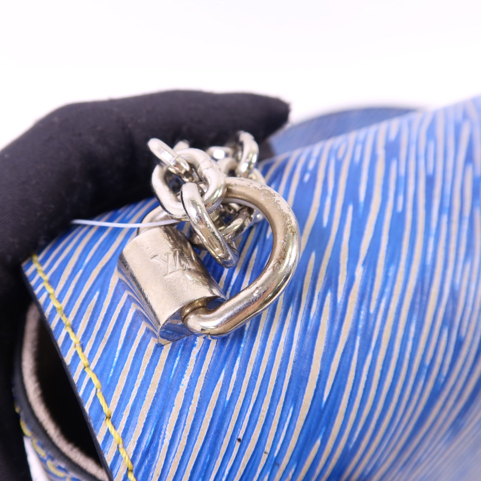 LOUIS VUITTON Epi Twist MM銀扣肩背袋