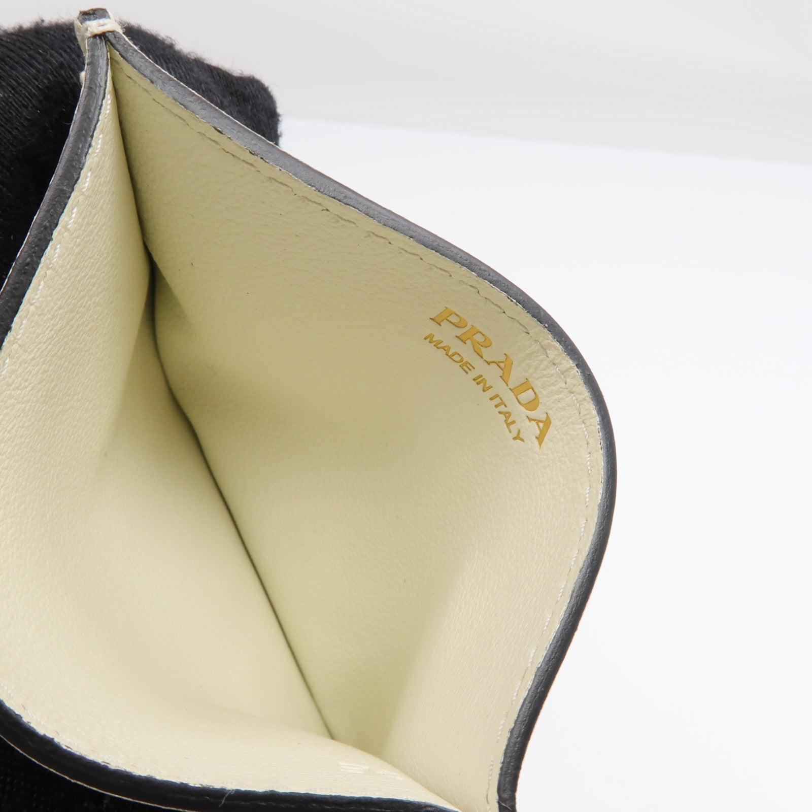 PRADA 牛皮皮革Card Case卡片套