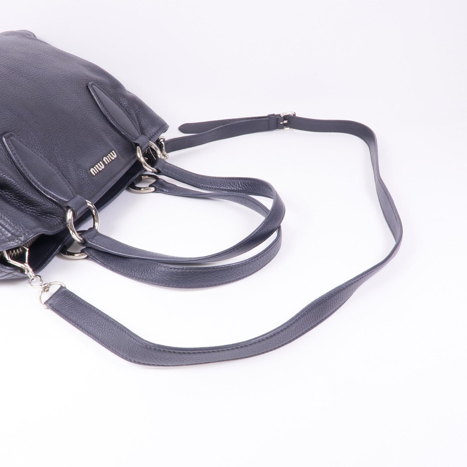 Miu Miu 牛皮皮革2 Way Shoulder銀扣手挽肩背兩用袋