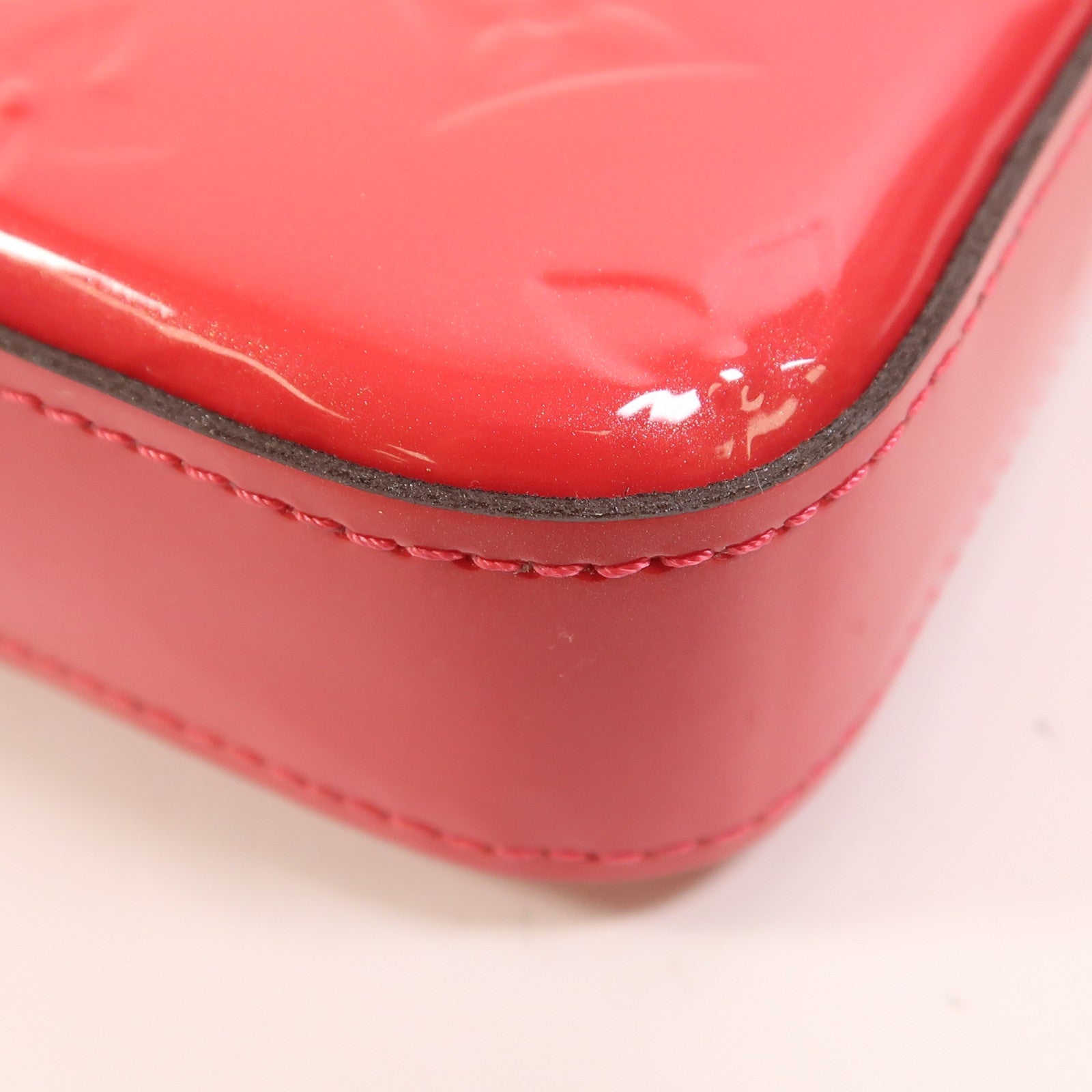 LOUIS VUITTON 【激減優惠】Monogram Vernis Pochette金扣鏈帶肩背袋