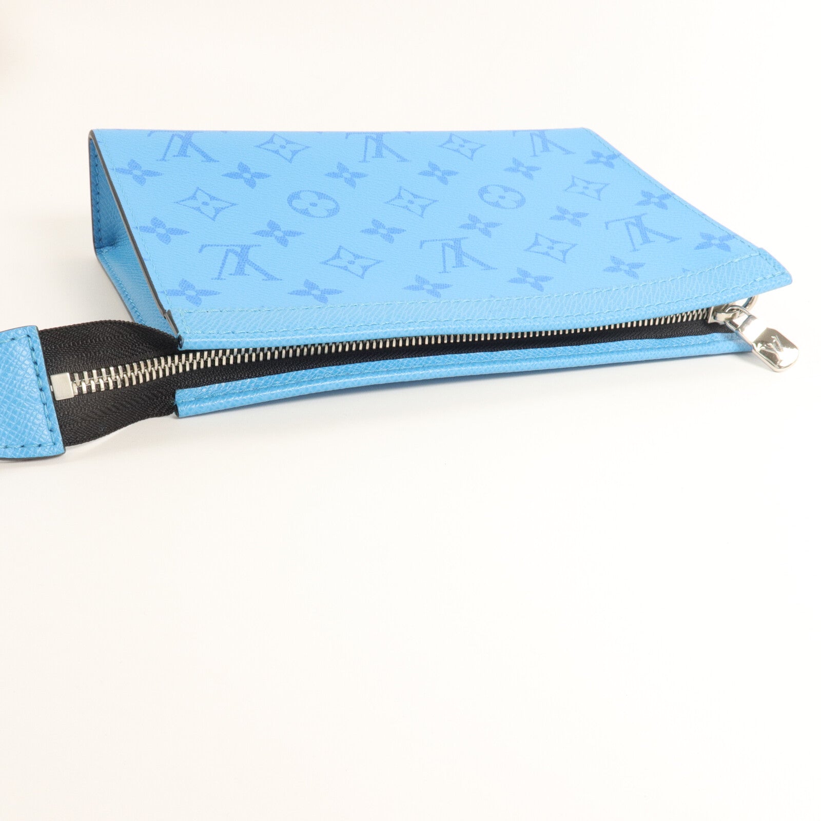 LOUIS VUITTON Taigarama Gaston Bag手拿包