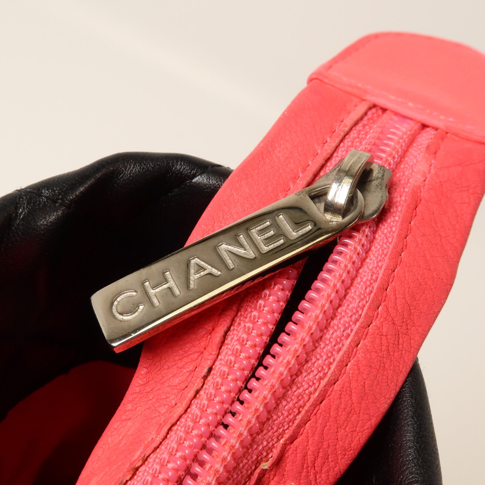 CHANEL 牛皮皮革/塗層皮革Cambon Line Medium Tote手挽袋
