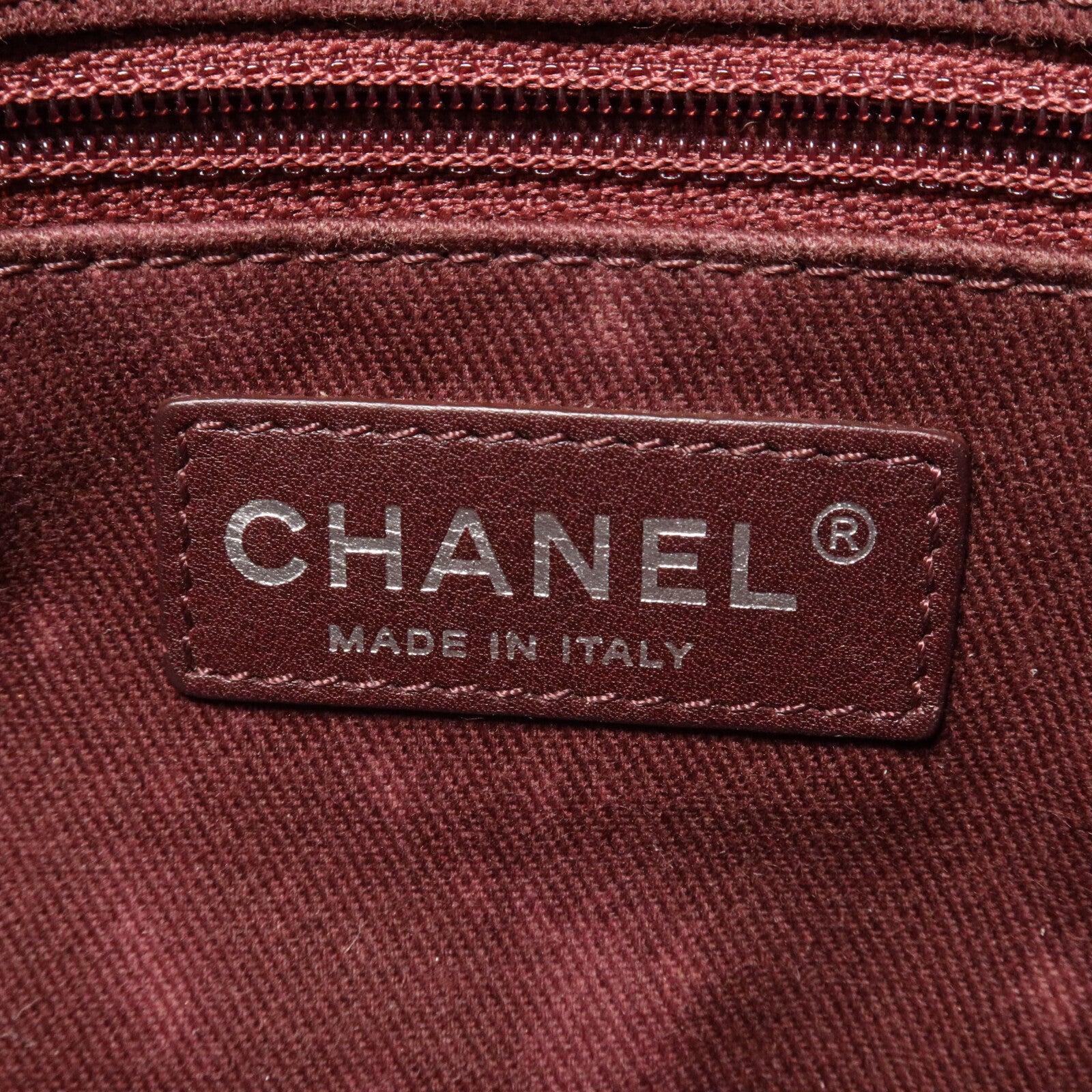 CHANEL 牛皮皮革Chain Shoulder鏈帶肩背袋