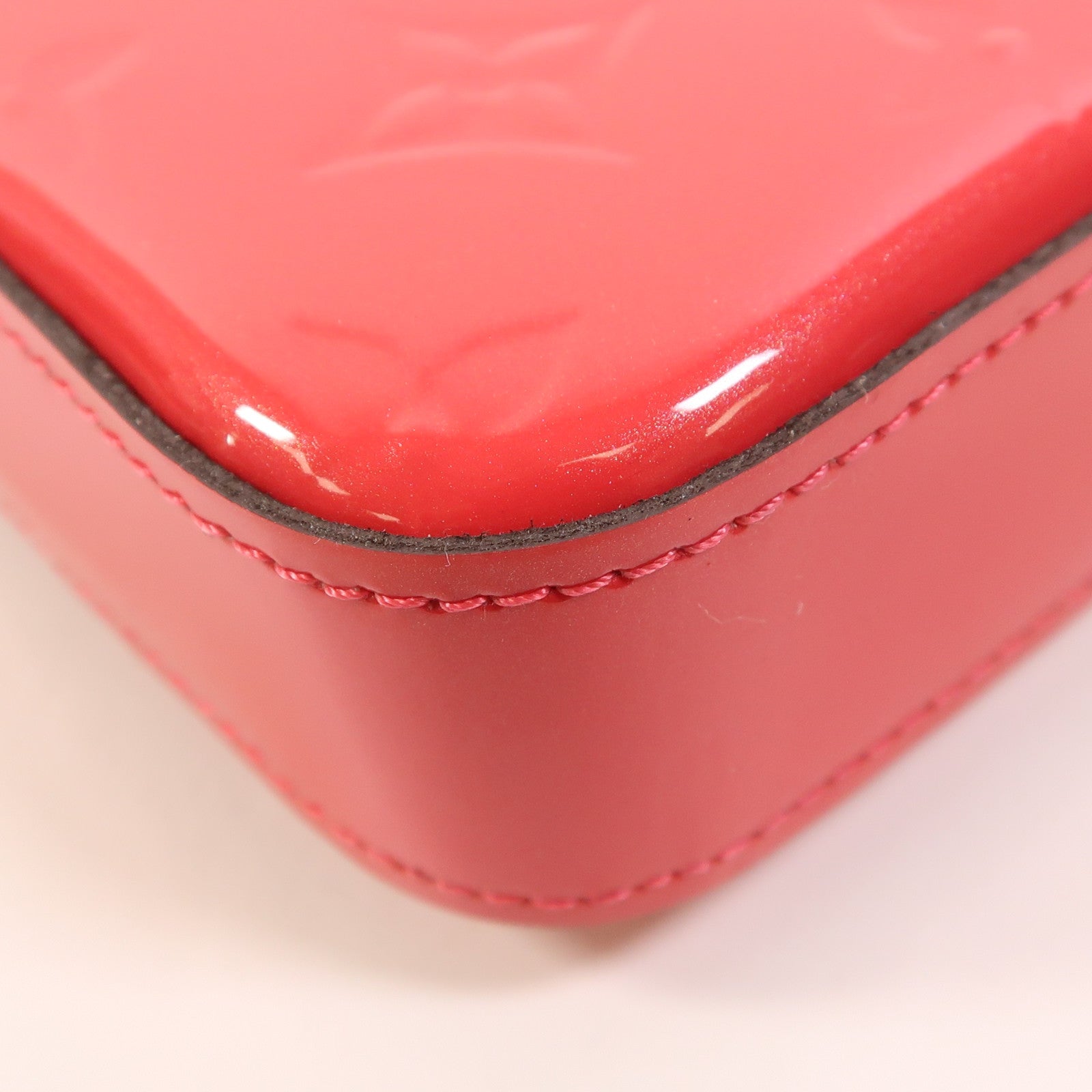 LOUIS VUITTON 【激減優惠】Monogram Vernis Pochette金扣鏈帶肩背袋