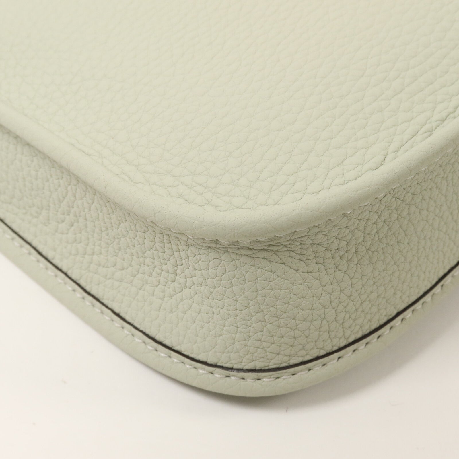 HERMES Clemence皮革Evelyne TPM肩背袋Gris Neve