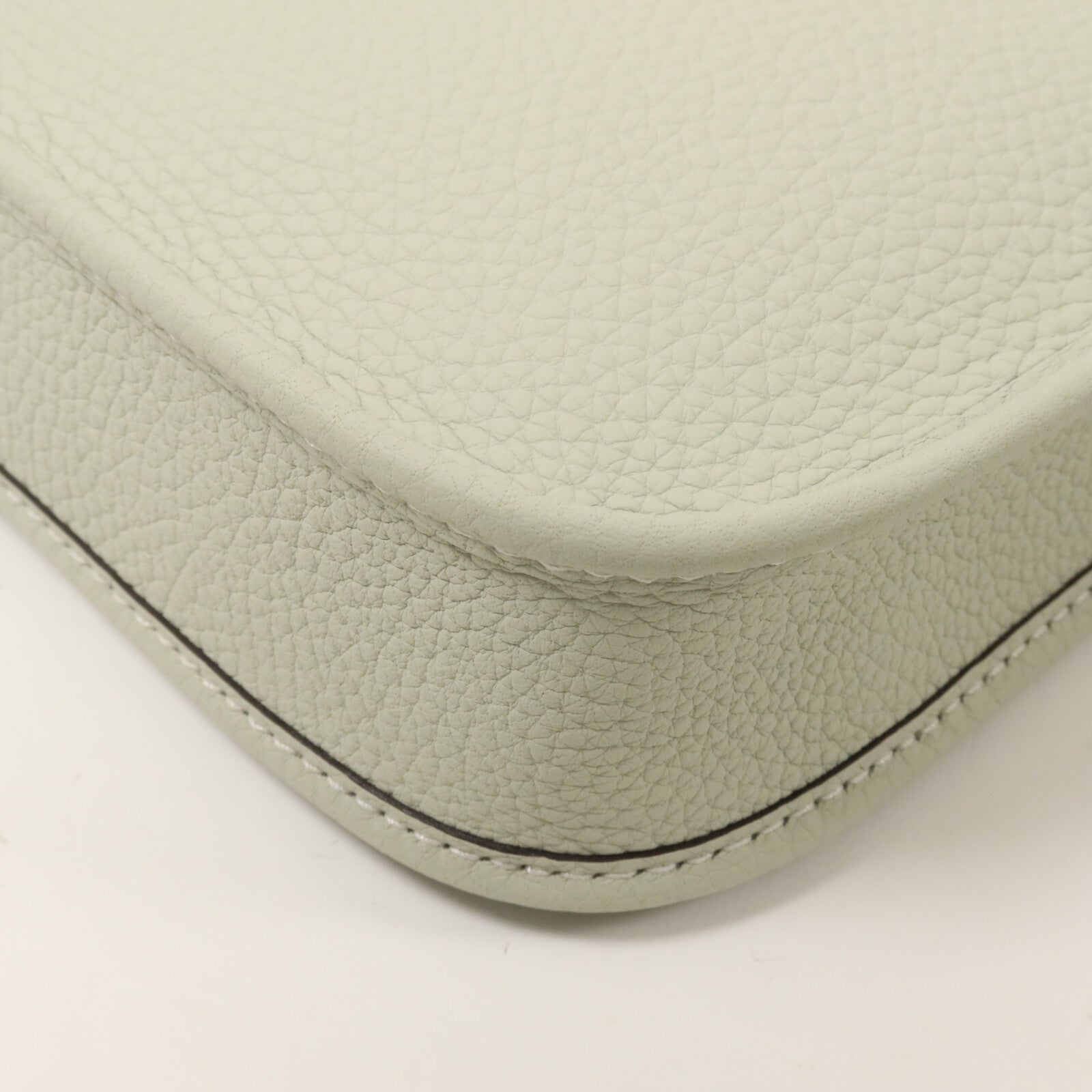 HERMES Clemence皮革Evelyne TPM肩背袋Gris Neve