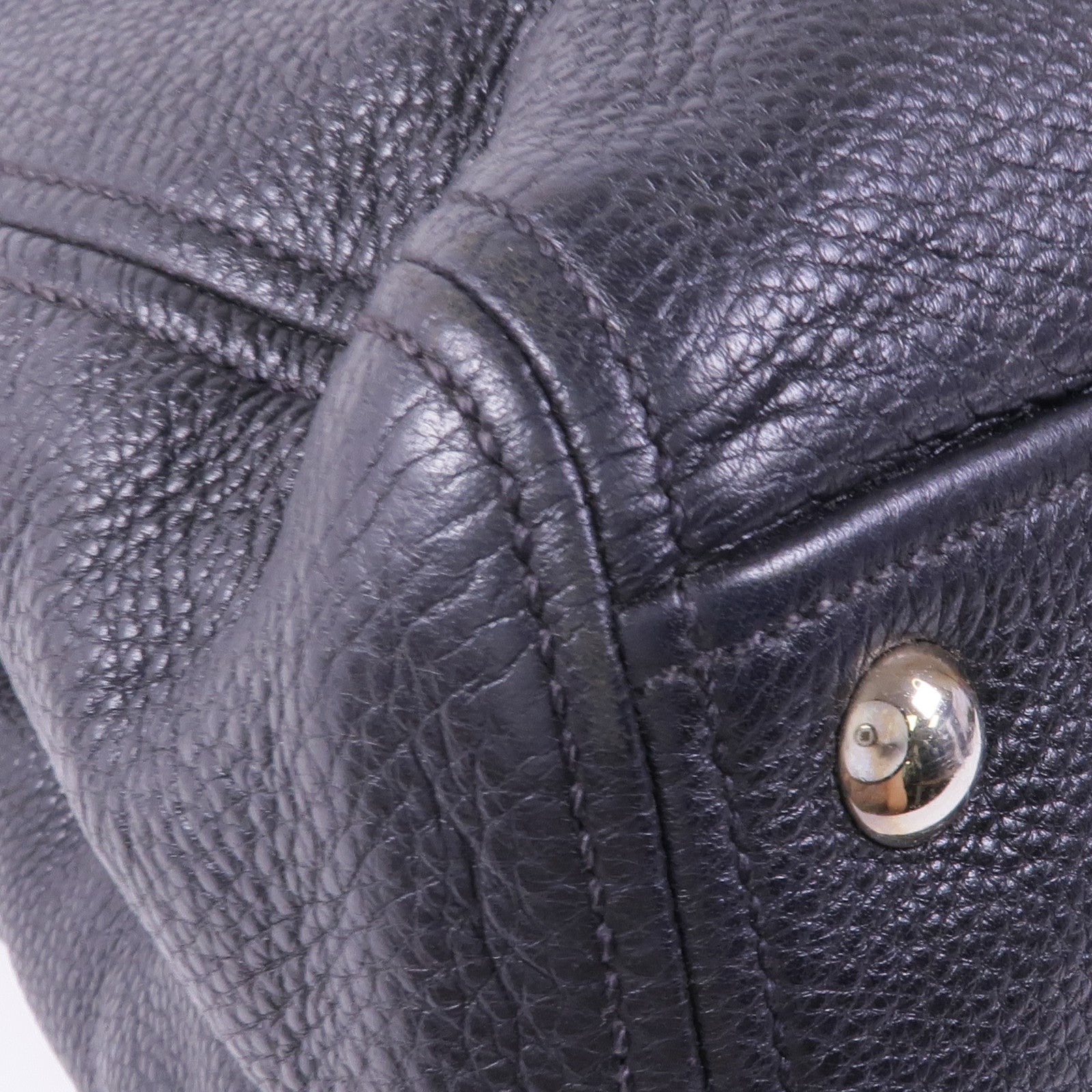 Miu Miu 牛皮皮革2 Way Shoulder銀扣手挽肩背兩用袋