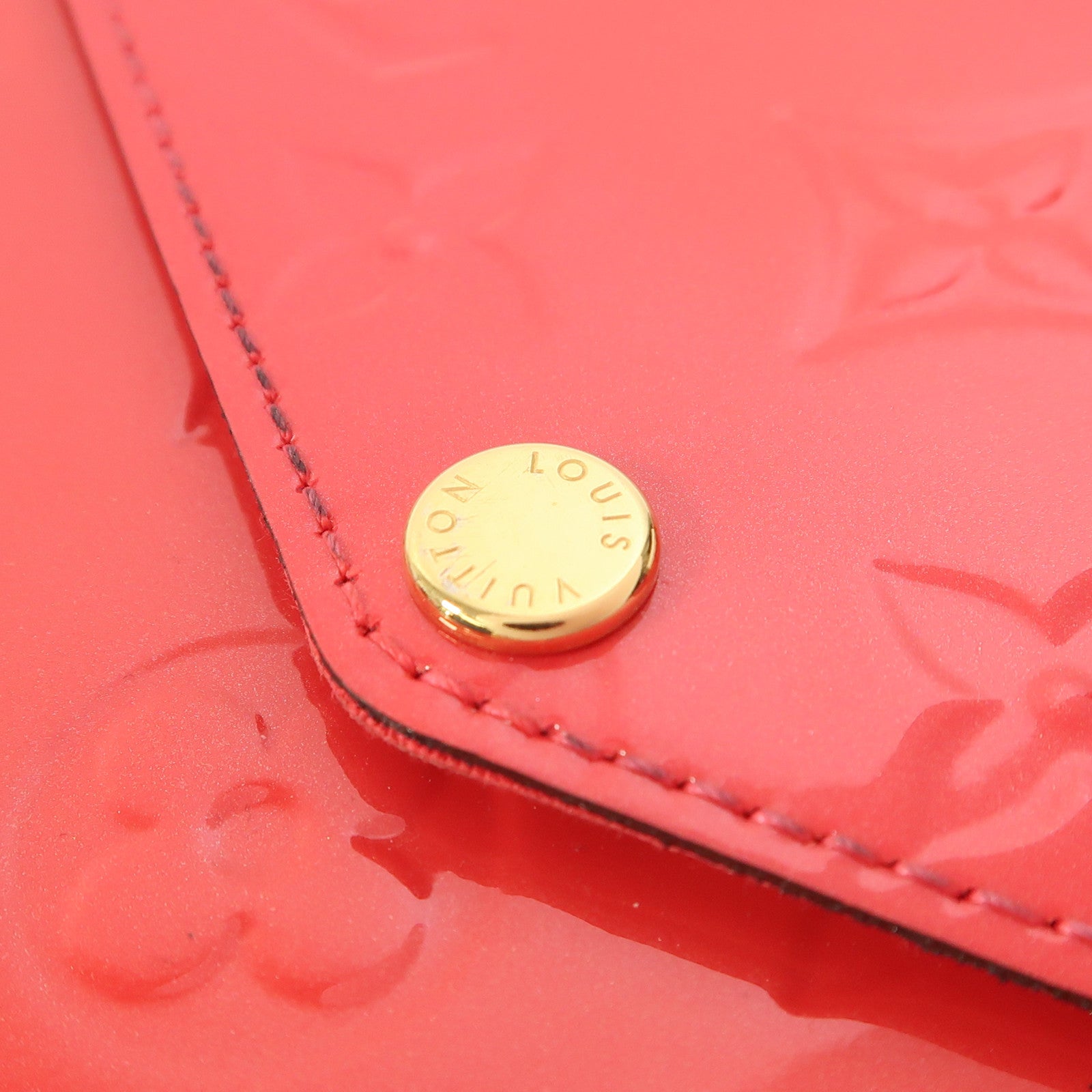 LOUIS VUITTON 【激減優惠】Monogram Vernis Pochette金扣鏈帶肩背袋
