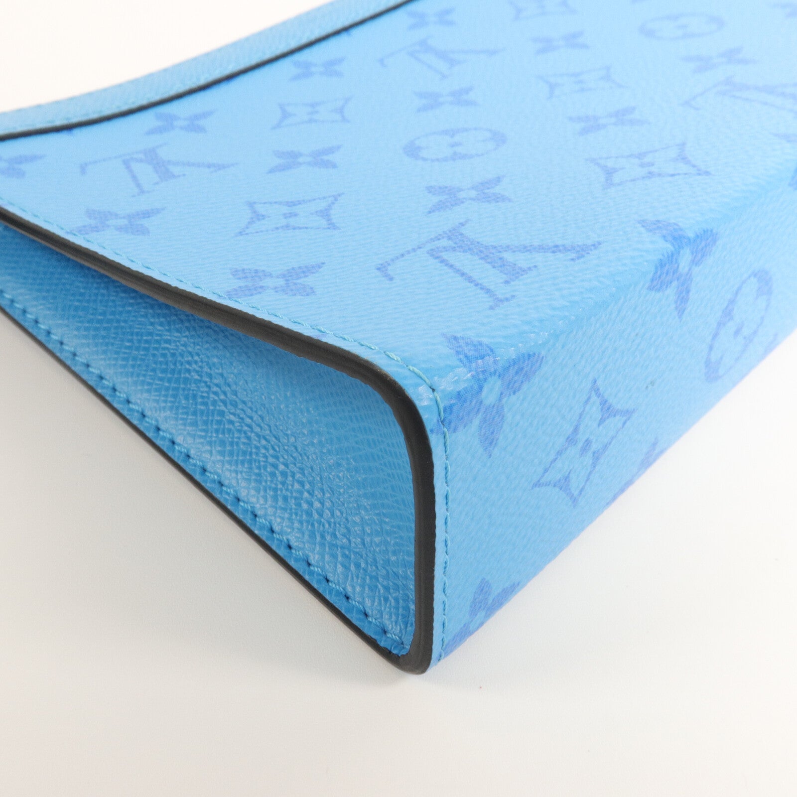LOUIS VUITTON Taigarama Gaston Bag手拿包