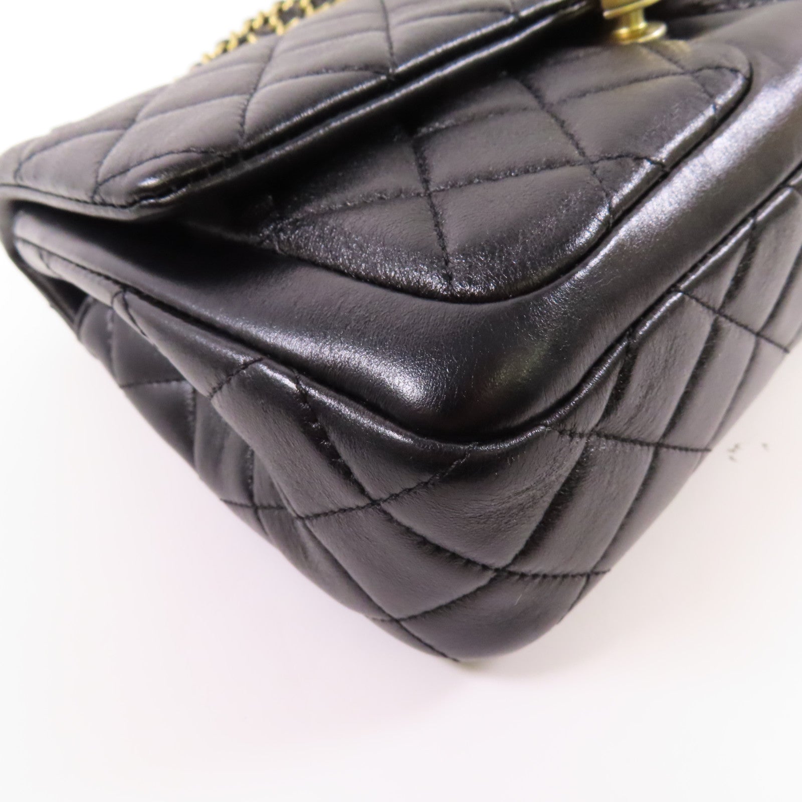 CHANEL 牛皮皮革Chain Shoulder金扣鏈帶肩背袋