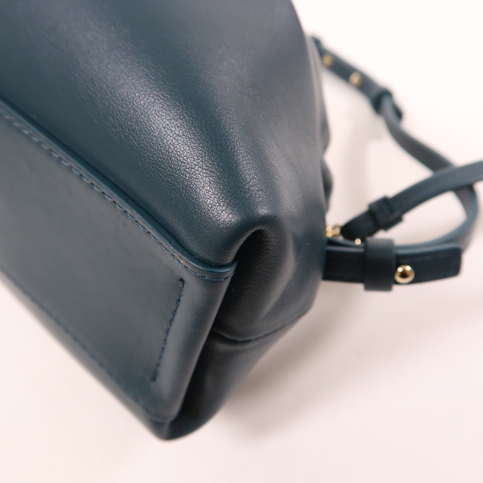 Chloe 牛皮皮革Shoulder Bag金扣肩背袋
