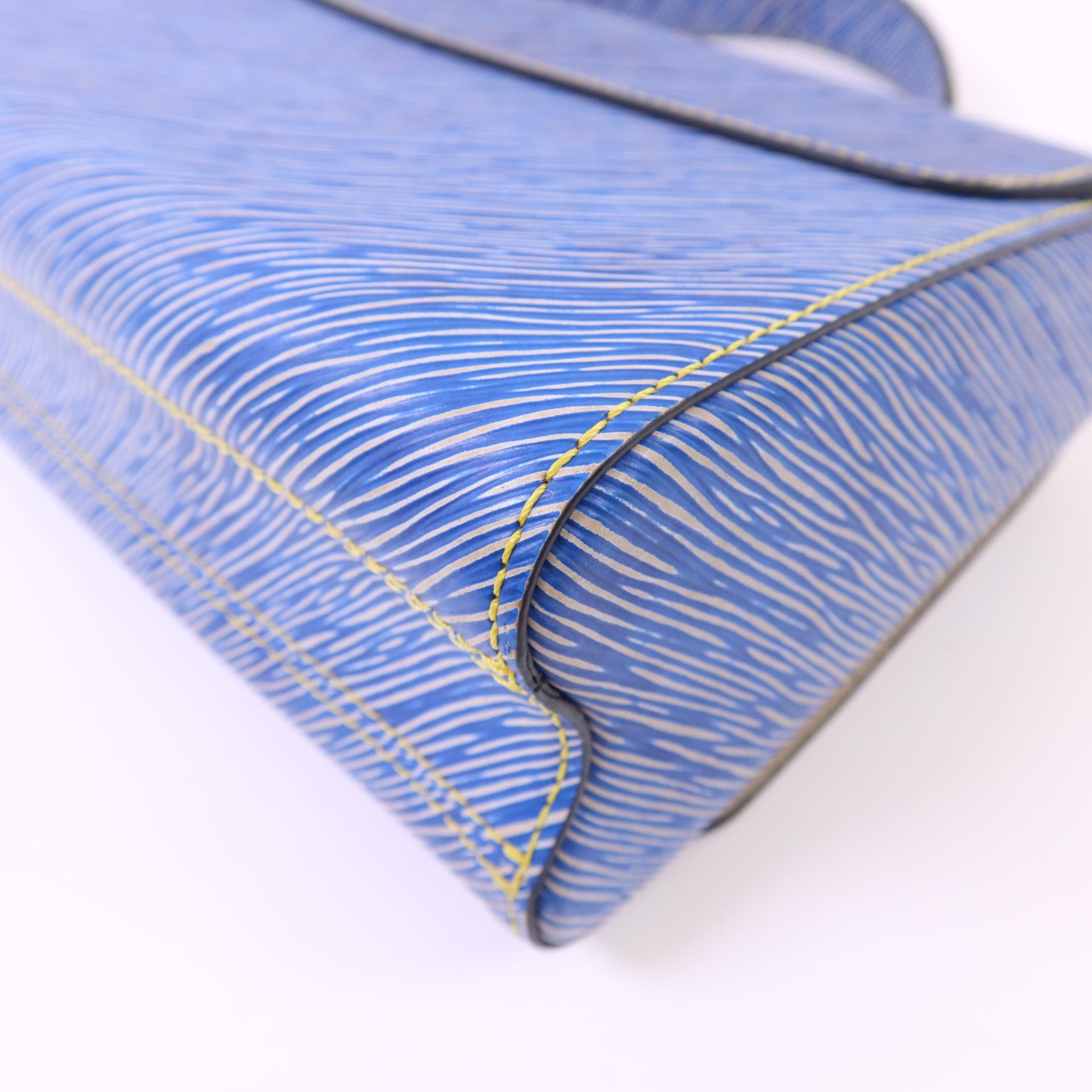 LOUIS VUITTON Epi Twist MM銀扣肩背袋