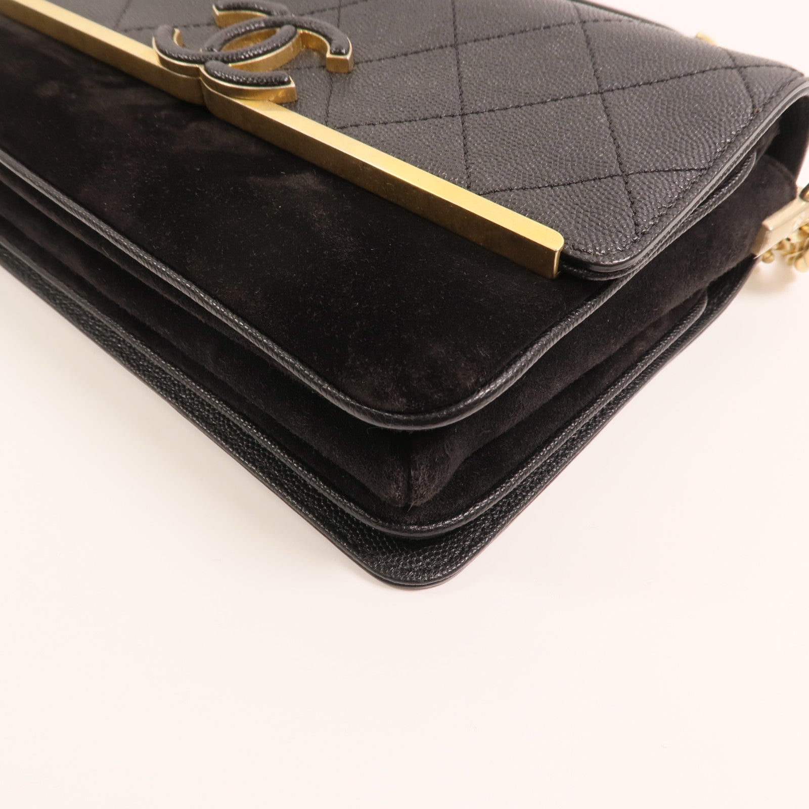 CHANEL 牛皮皮革/麂皮皮革Lady Coco Flap Quilted Bag金扣鏈帶肩背袋