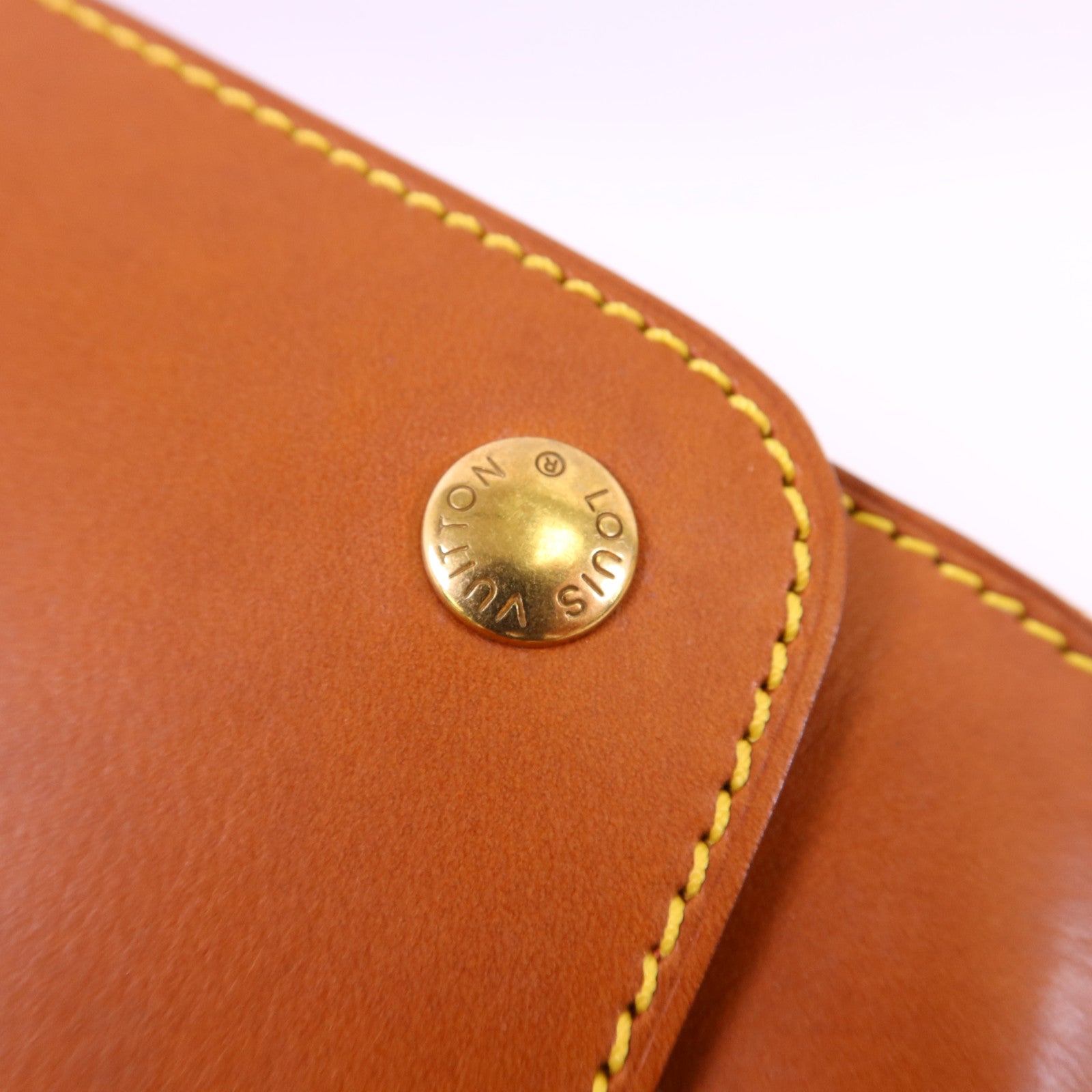 LOUIS VUITTON Nomad皮革Nomad Negev金扣手挽袋