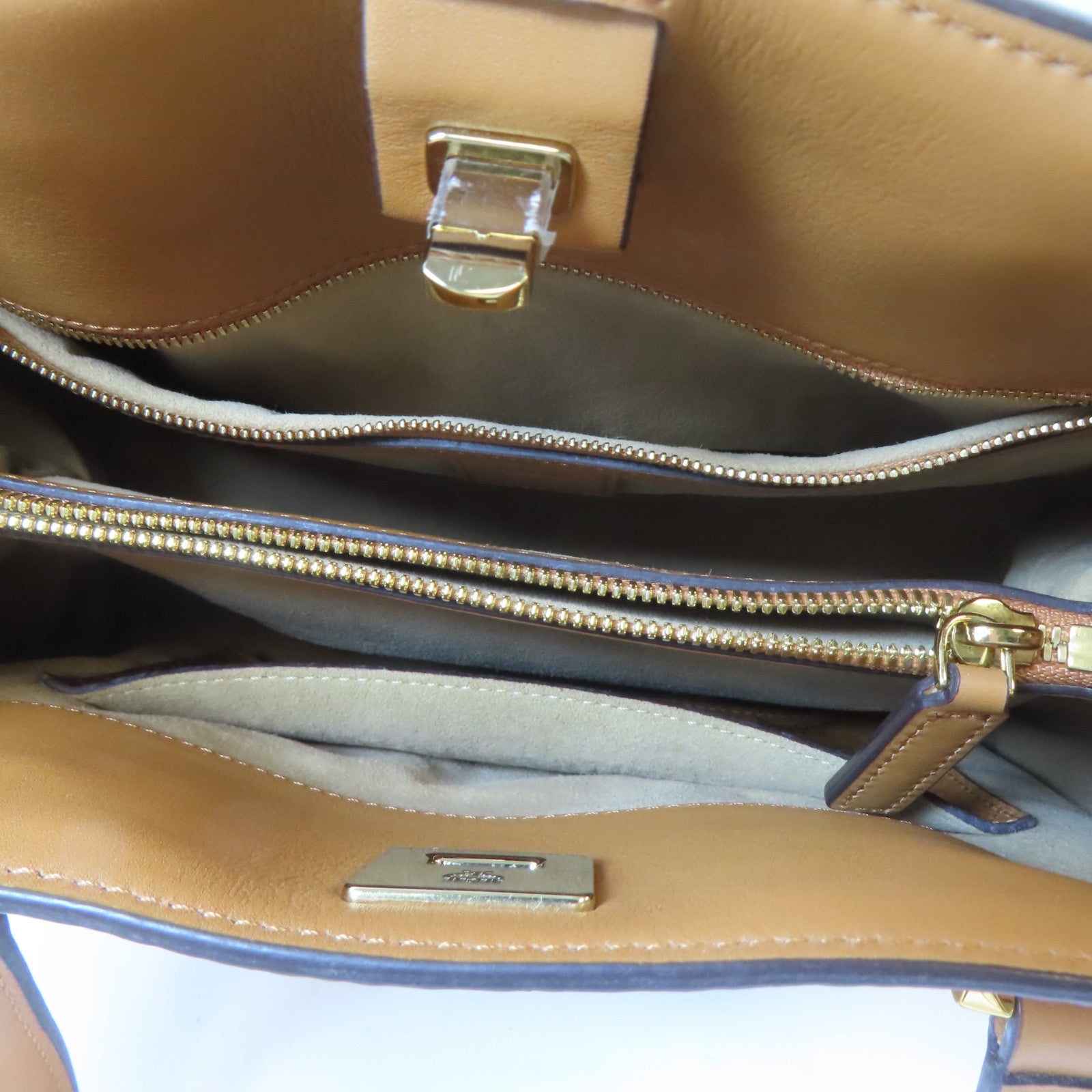 MCM 皮革2 Way Shoulder Bag金扣手挽肩背兩用袋啡色