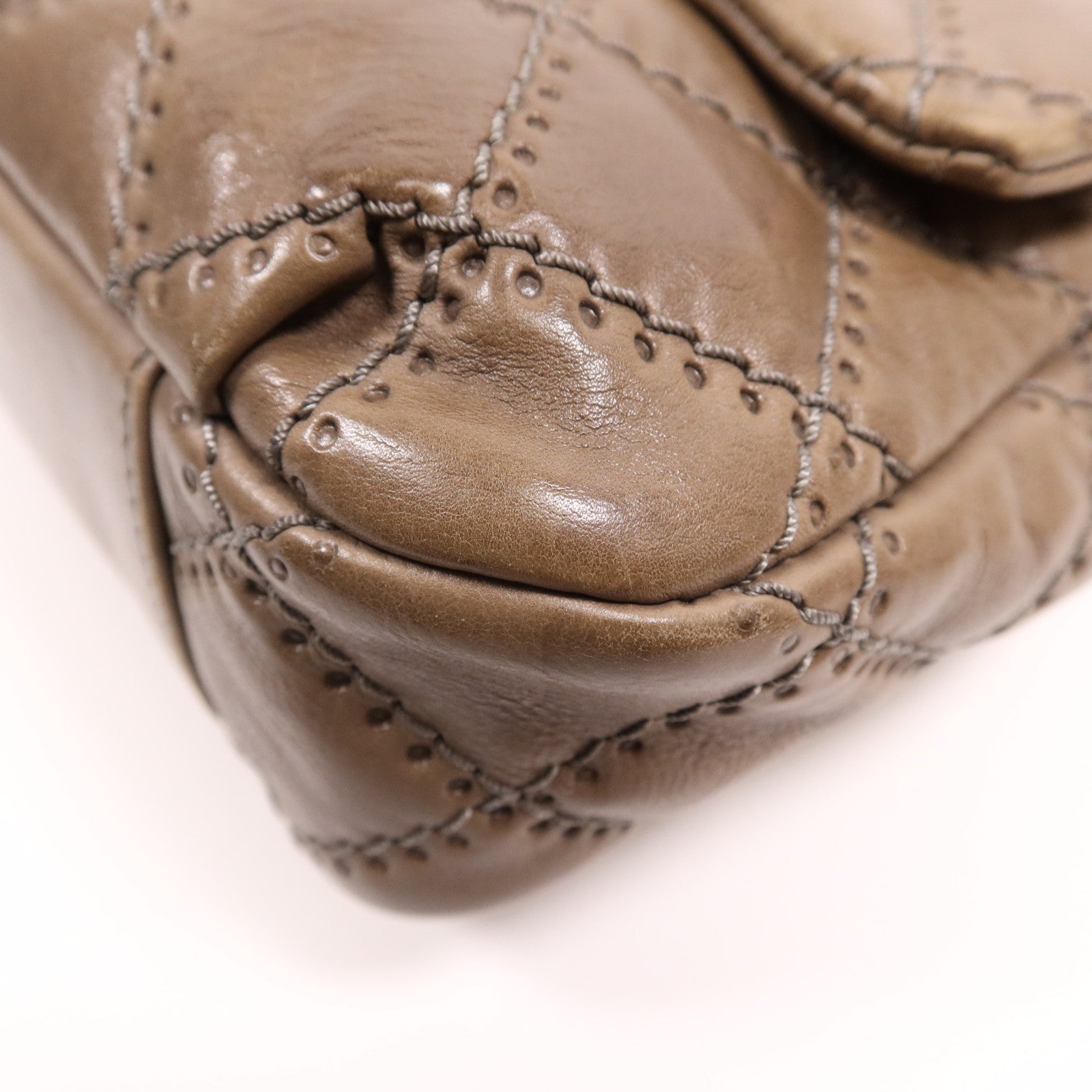 CHANEL 牛皮皮革Shoulder Bag金扣鏈帶肩背袋