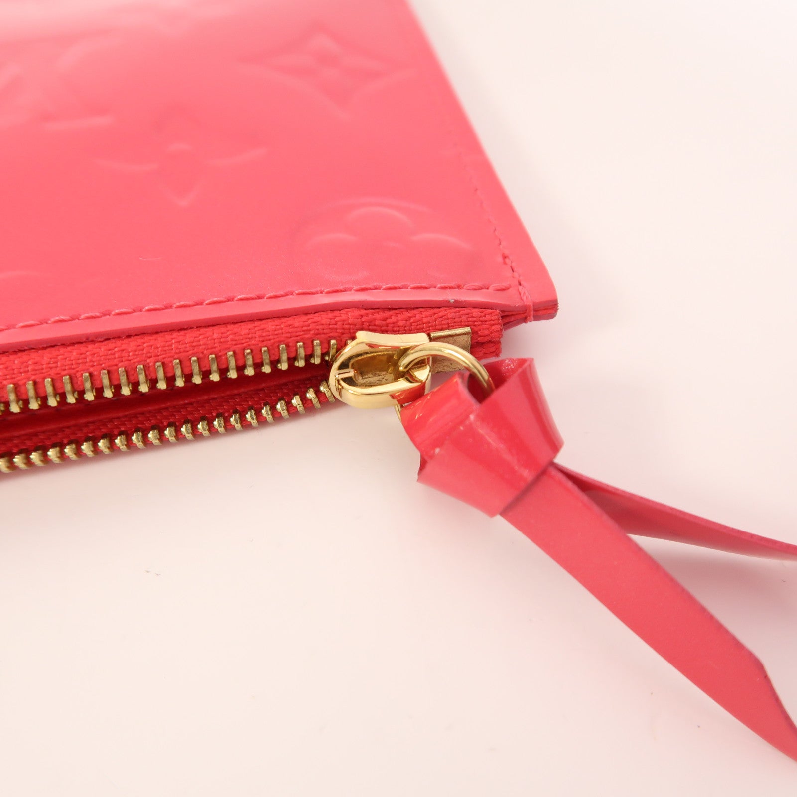 LOUIS VUITTON 【激減優惠】Monogram Vernis Pochette金扣鏈帶肩背袋