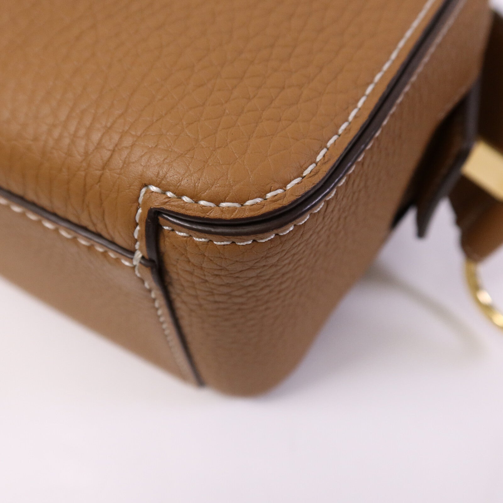 Delvaux 牛皮皮革Delvaux Cool Box Mini金扣手挽肩背兩用袋