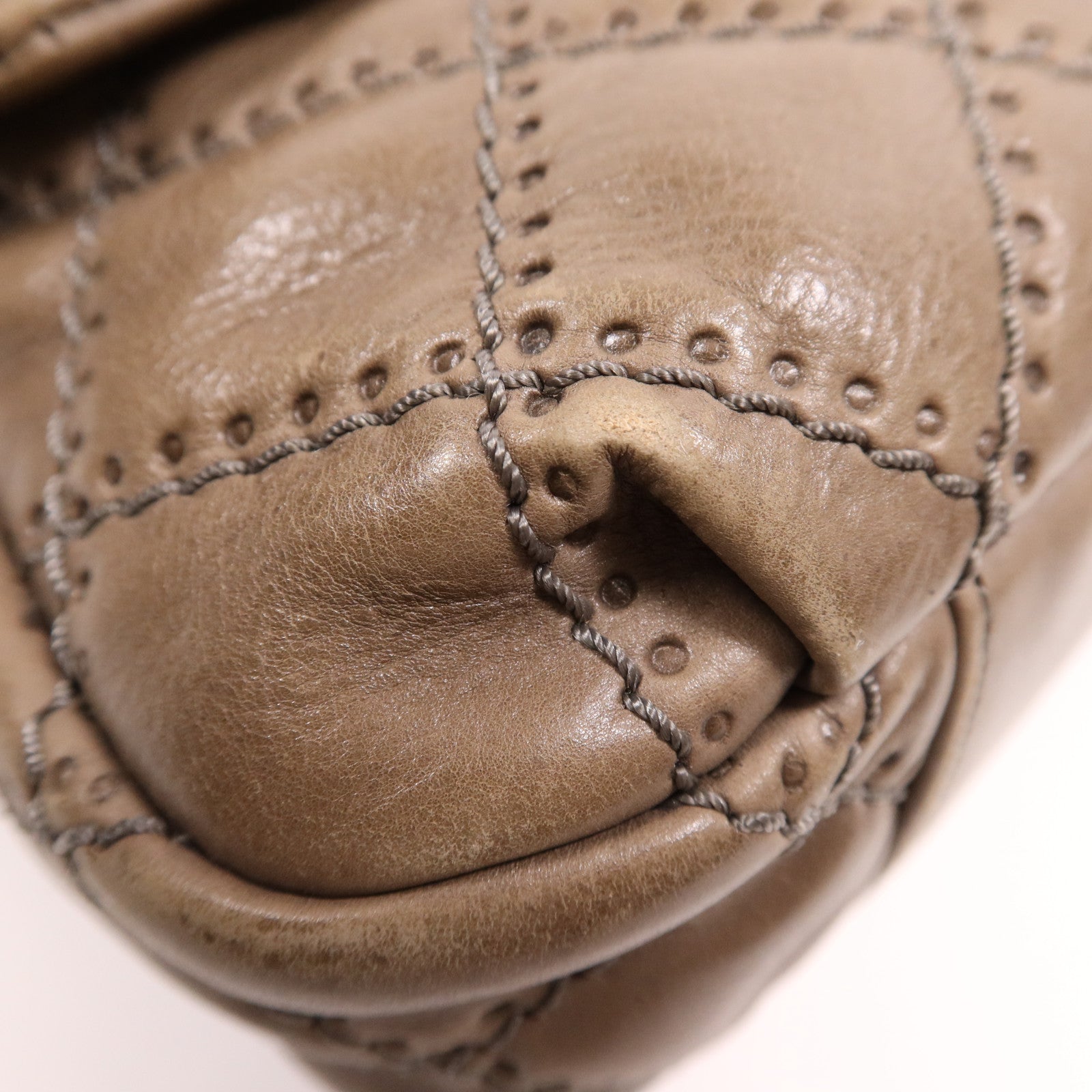 CHANEL 牛皮皮革Shoulder Bag金扣鏈帶肩背袋