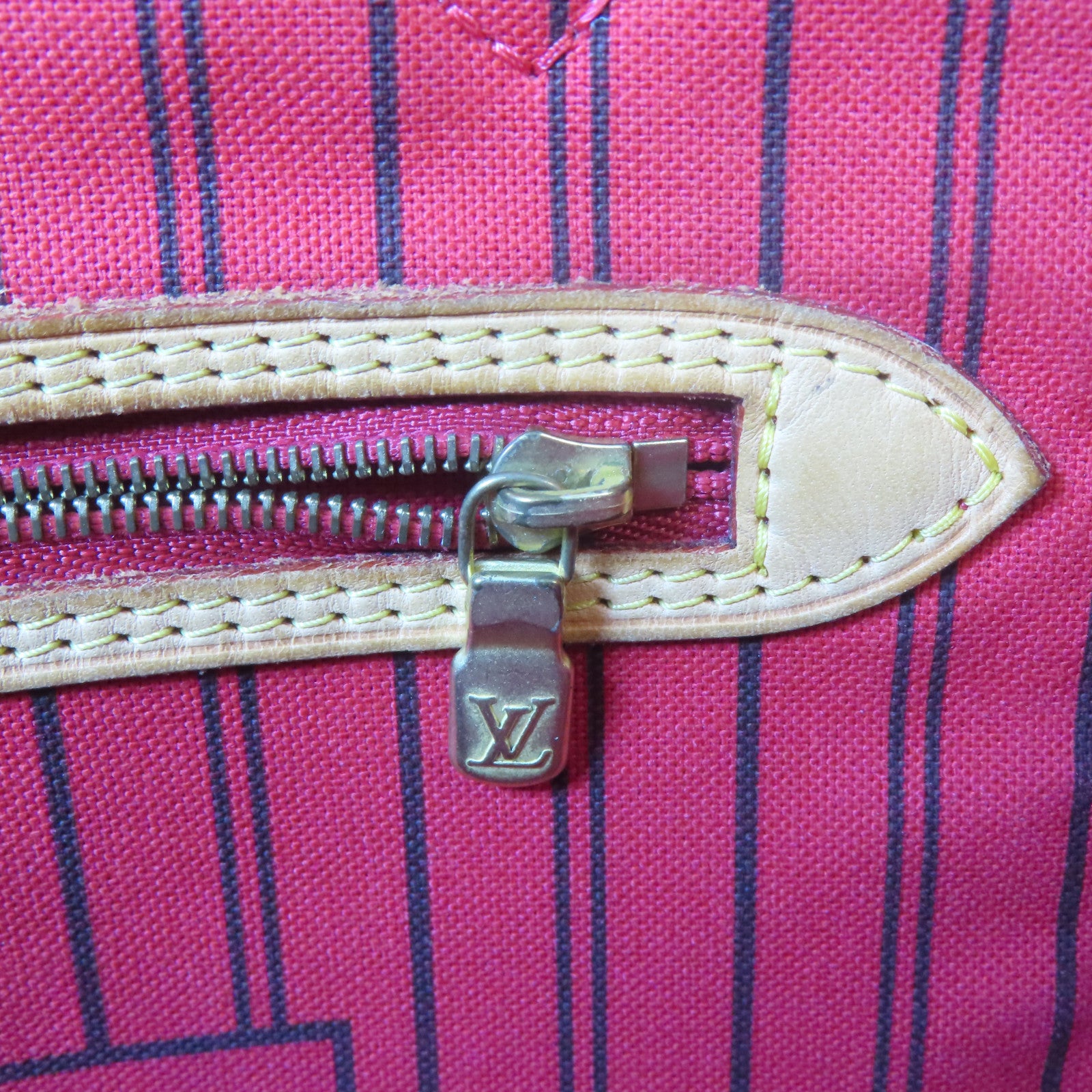 LOUIS VUITTON Monogram Neverfull MM金扣手挽袋啡色