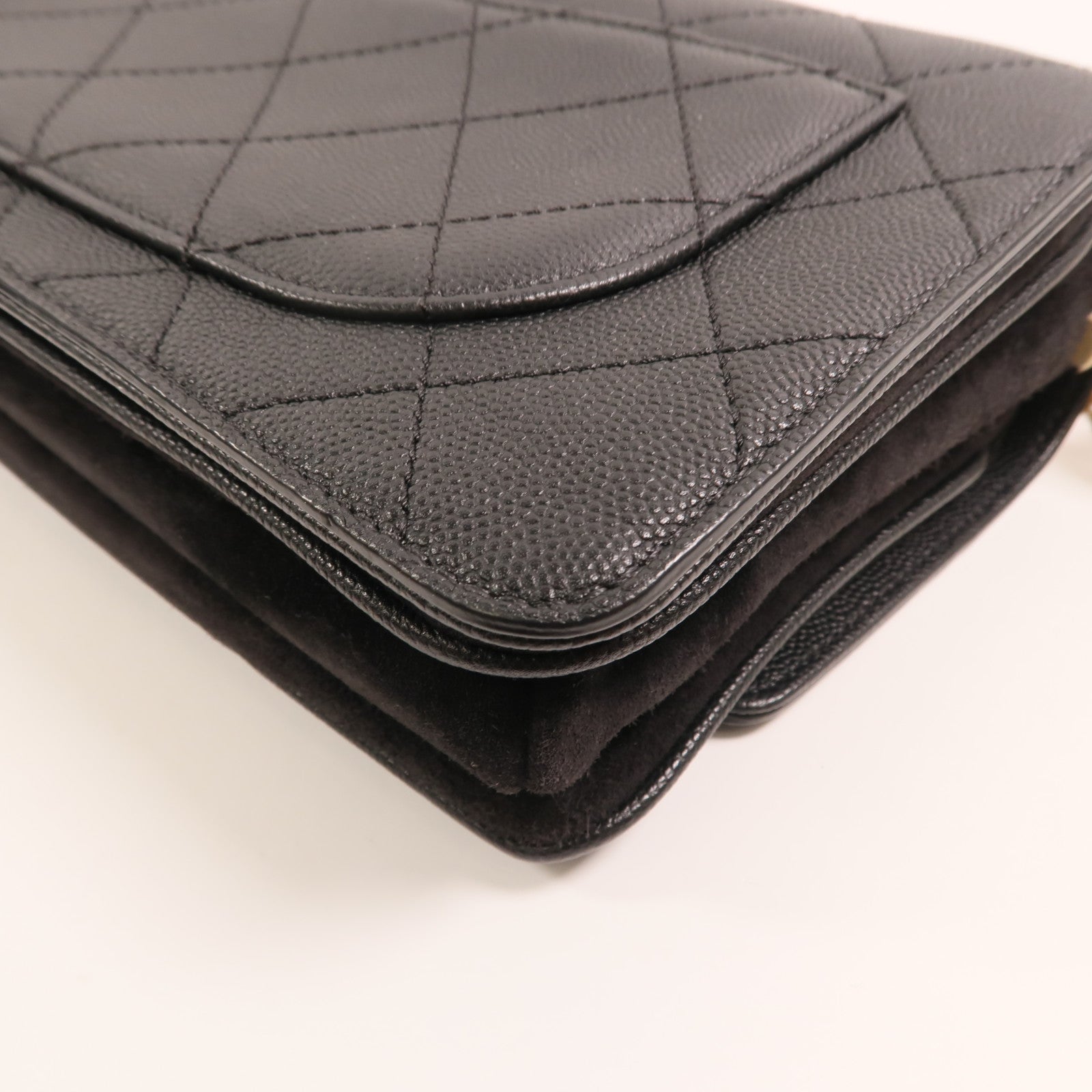CHANEL 牛皮皮革/麂皮皮革Lady Coco Flap Quilted Bag金扣鏈帶肩背袋