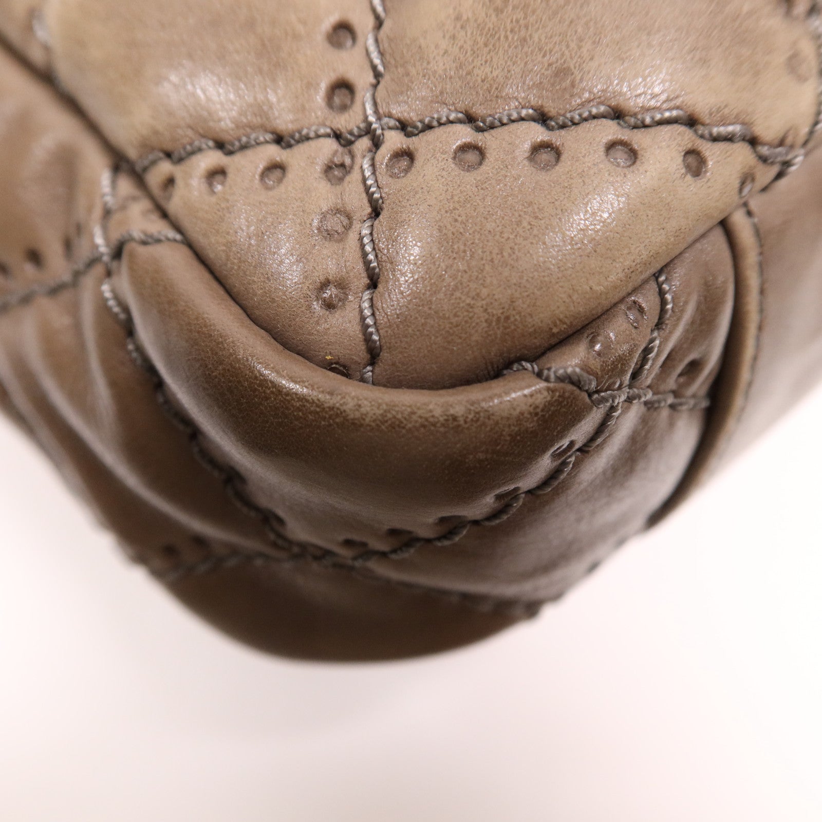 CHANEL 牛皮皮革Shoulder Bag金扣鏈帶肩背袋