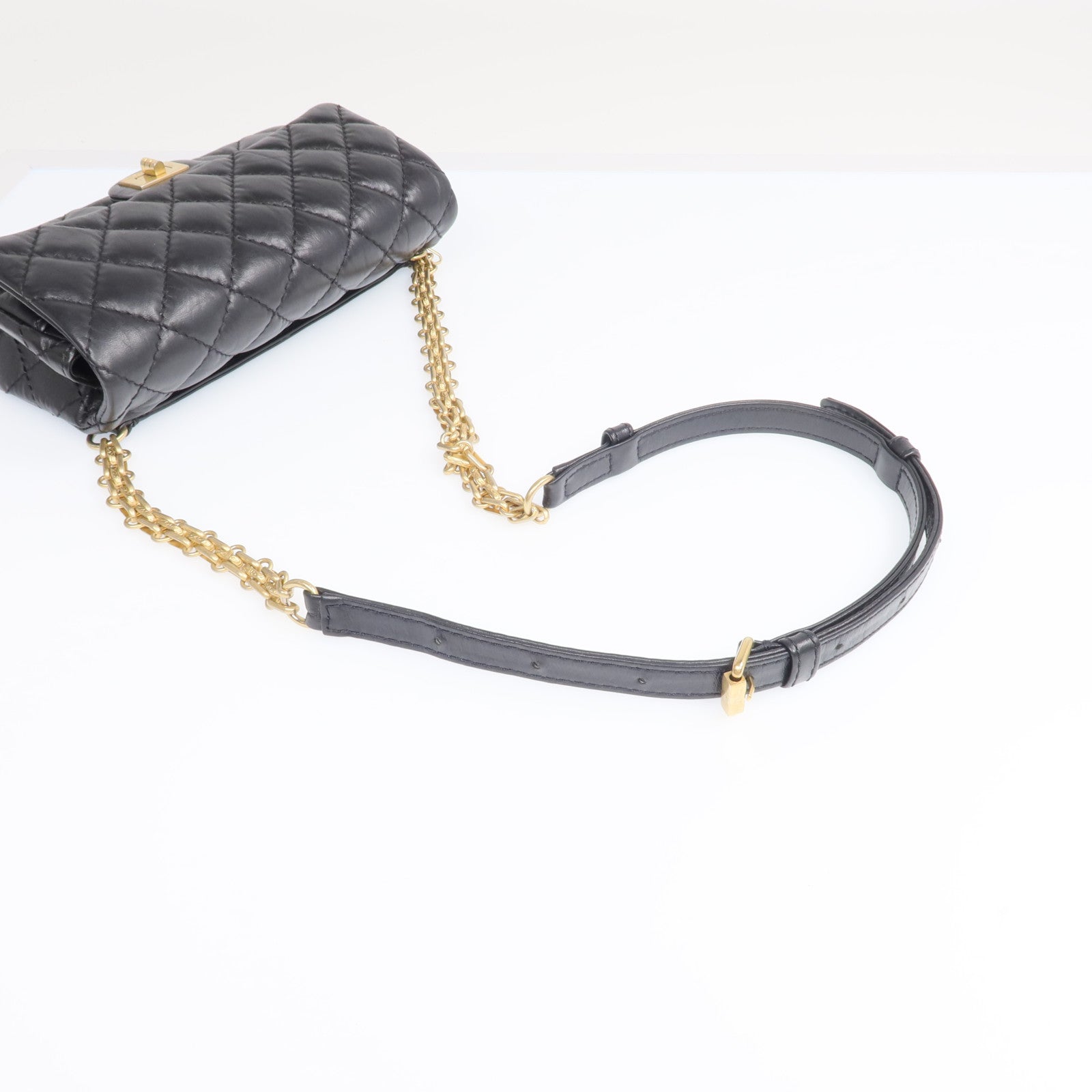 CHANEL 【激減優惠】牛皮皮革2.55 Belt Bag金扣鏈帶肩背袋
