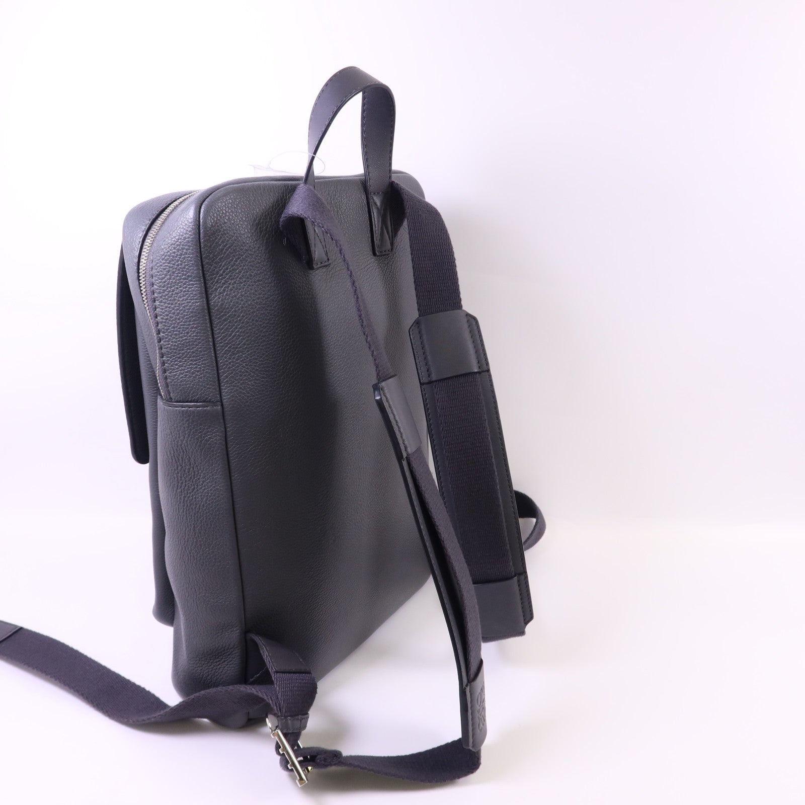 LOEWE 牛皮皮革Military Backpack銀扣背包