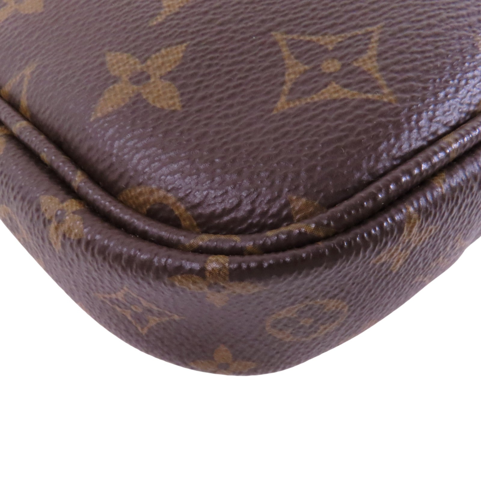 LOUIS VUITTON Monogram Mini Pochette Accessoirs金扣手挽肩背兩用袋