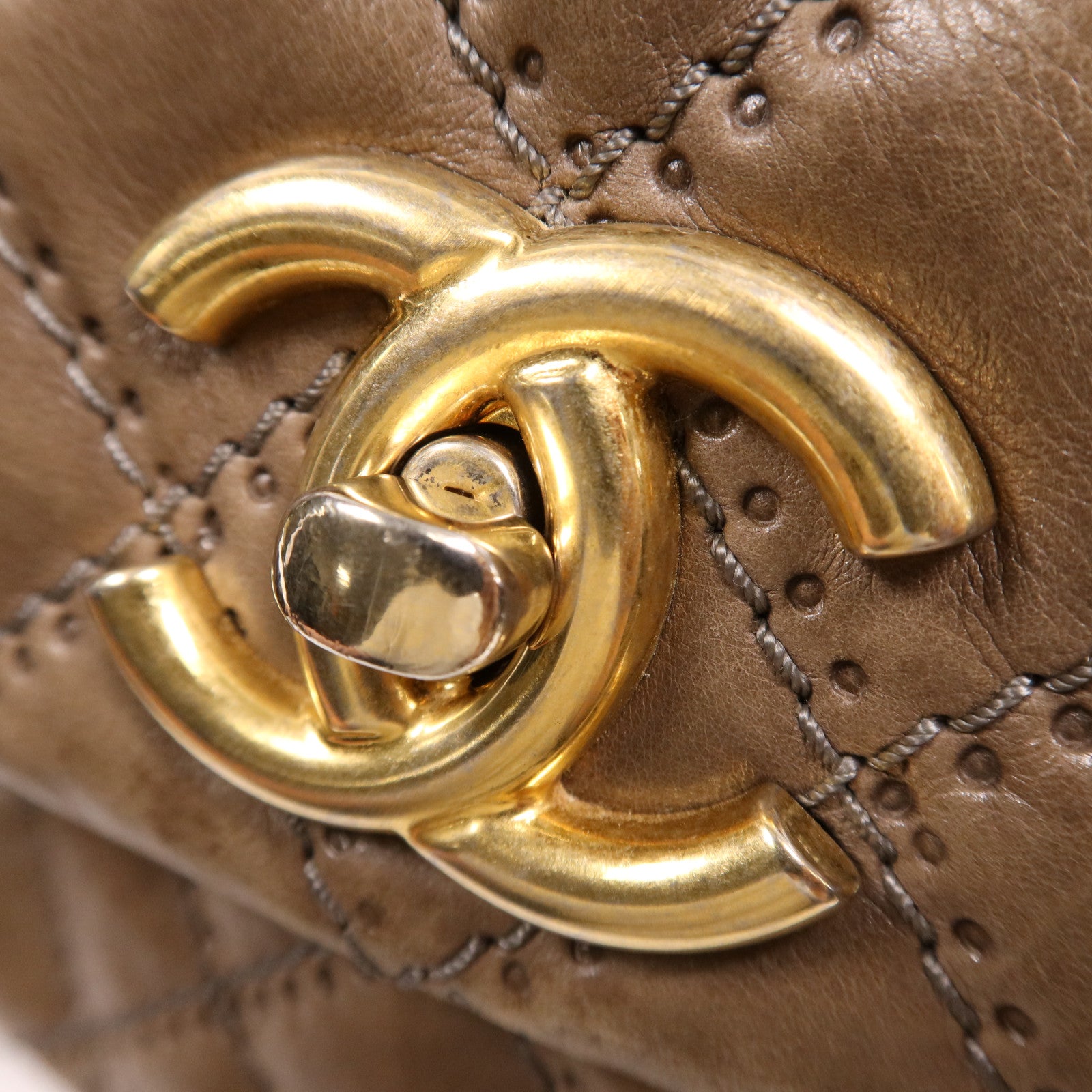 CHANEL 牛皮皮革Shoulder Bag金扣鏈帶肩背袋