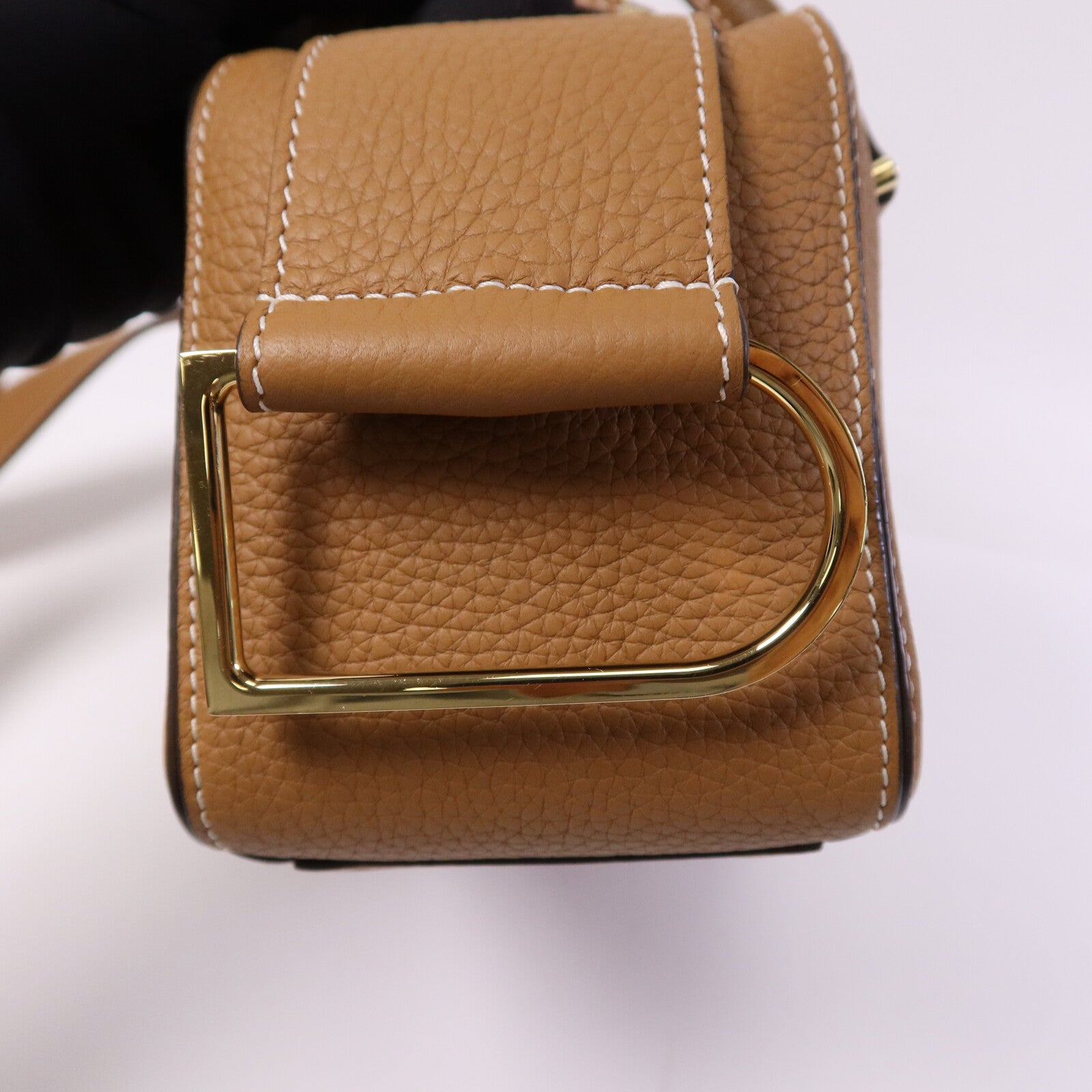 Delvaux 牛皮皮革Delvaux Cool Box Mini金扣手挽肩背兩用袋
