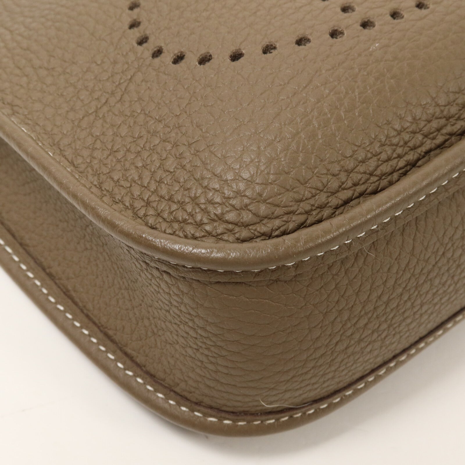 HERMES Clemence皮革Evelyne TPM肩背袋Etoupe/Bleu Indigo