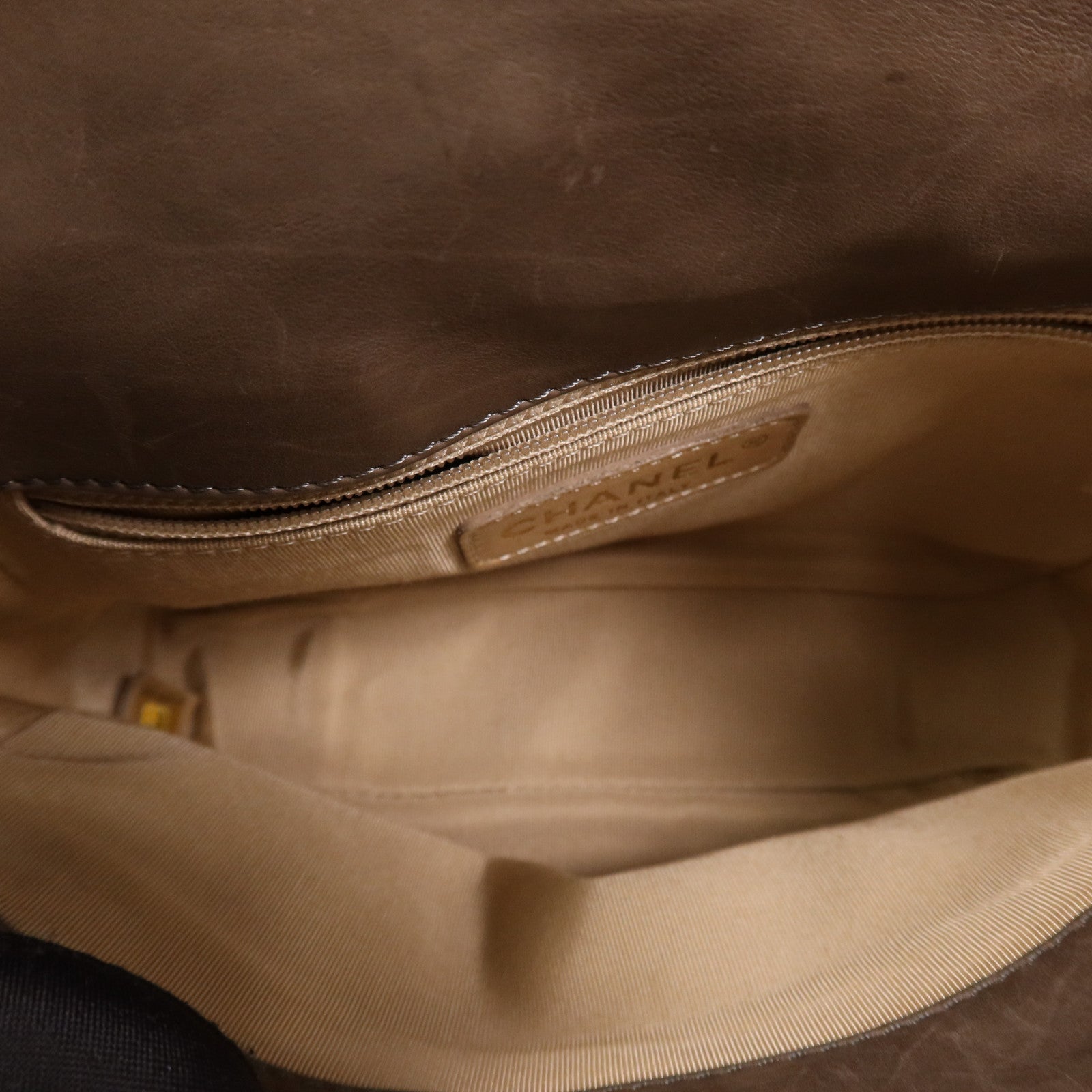 CHANEL 牛皮皮革Shoulder Bag金扣鏈帶肩背袋