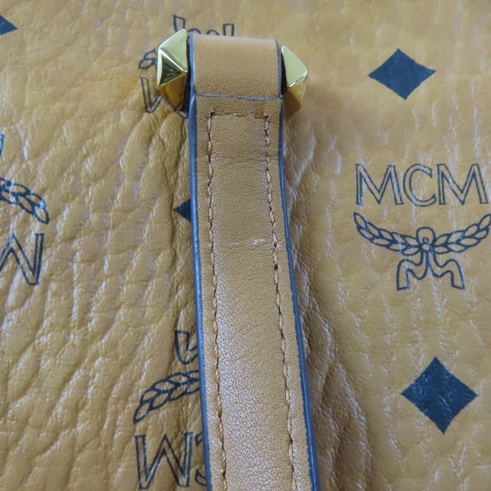 MCM 皮革2 Way Shoulder Bag金扣手挽肩背兩用袋啡色