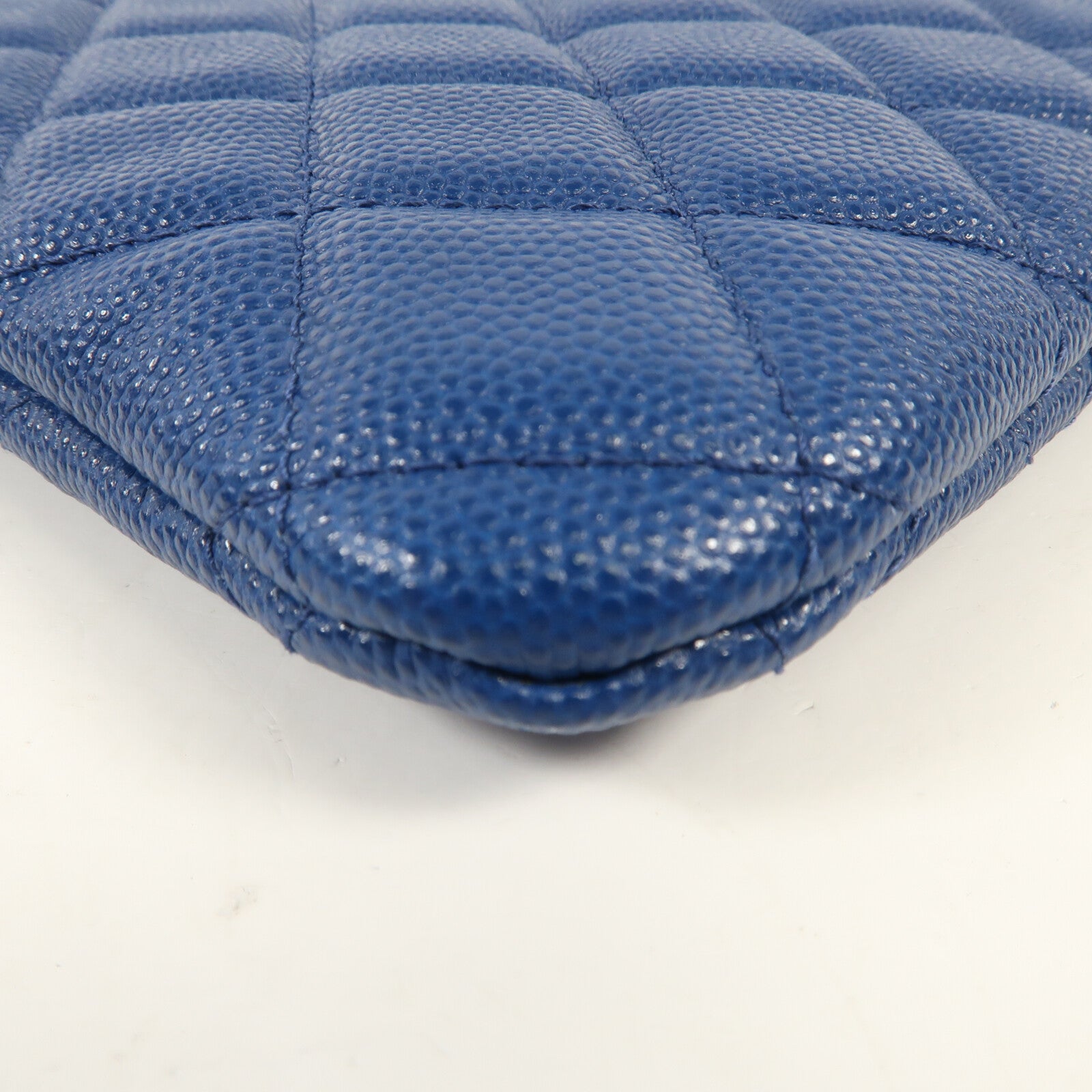 CHANEL 牛皮皮革Clutch銀扣手拿包