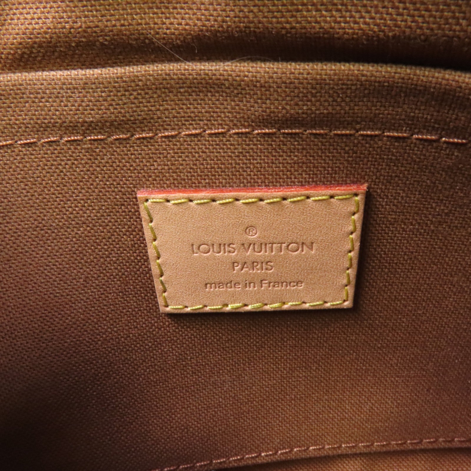 LOUIS VUITTON Monogram Mini Pochette Accessoirs金扣手挽肩背兩用袋