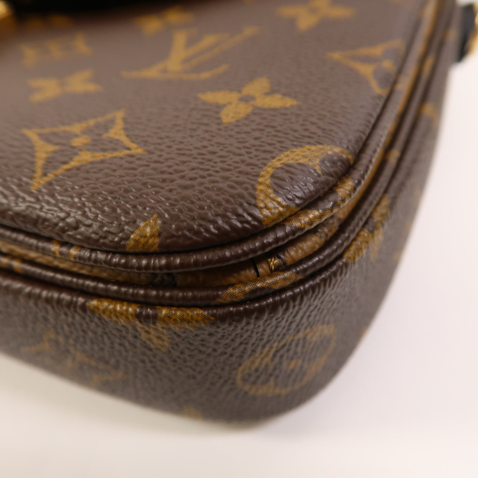 LOUIS VUITTON Monogram Reverse Pochette Metis金扣手挽肩背兩用袋