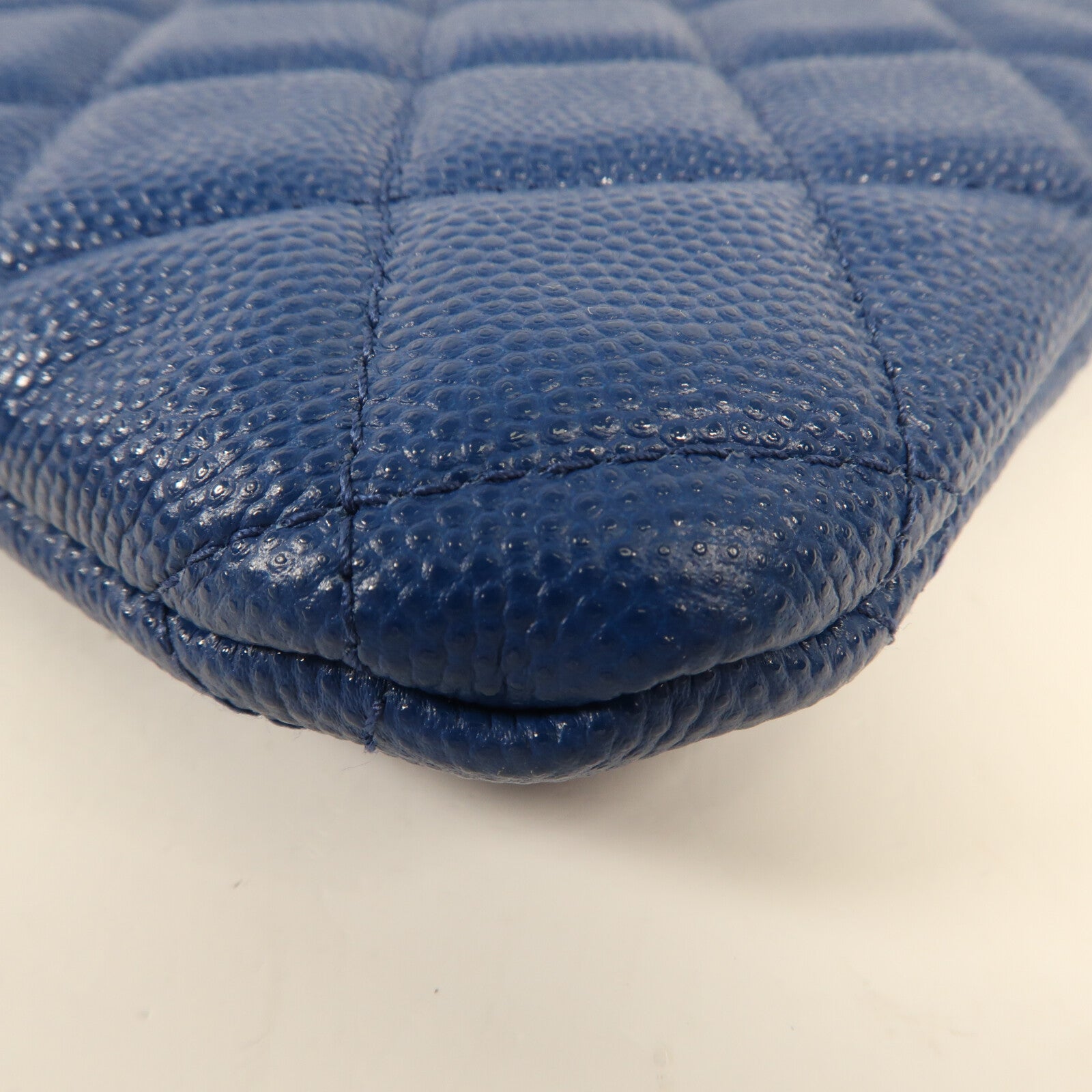 CHANEL 牛皮皮革Clutch銀扣手拿包