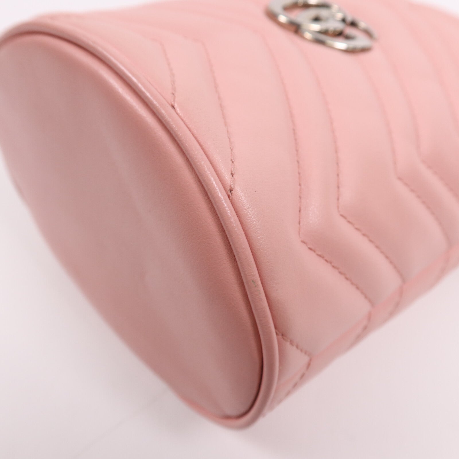 GUCCI 牛皮皮革GG Marmont銀扣鏈帶肩背袋