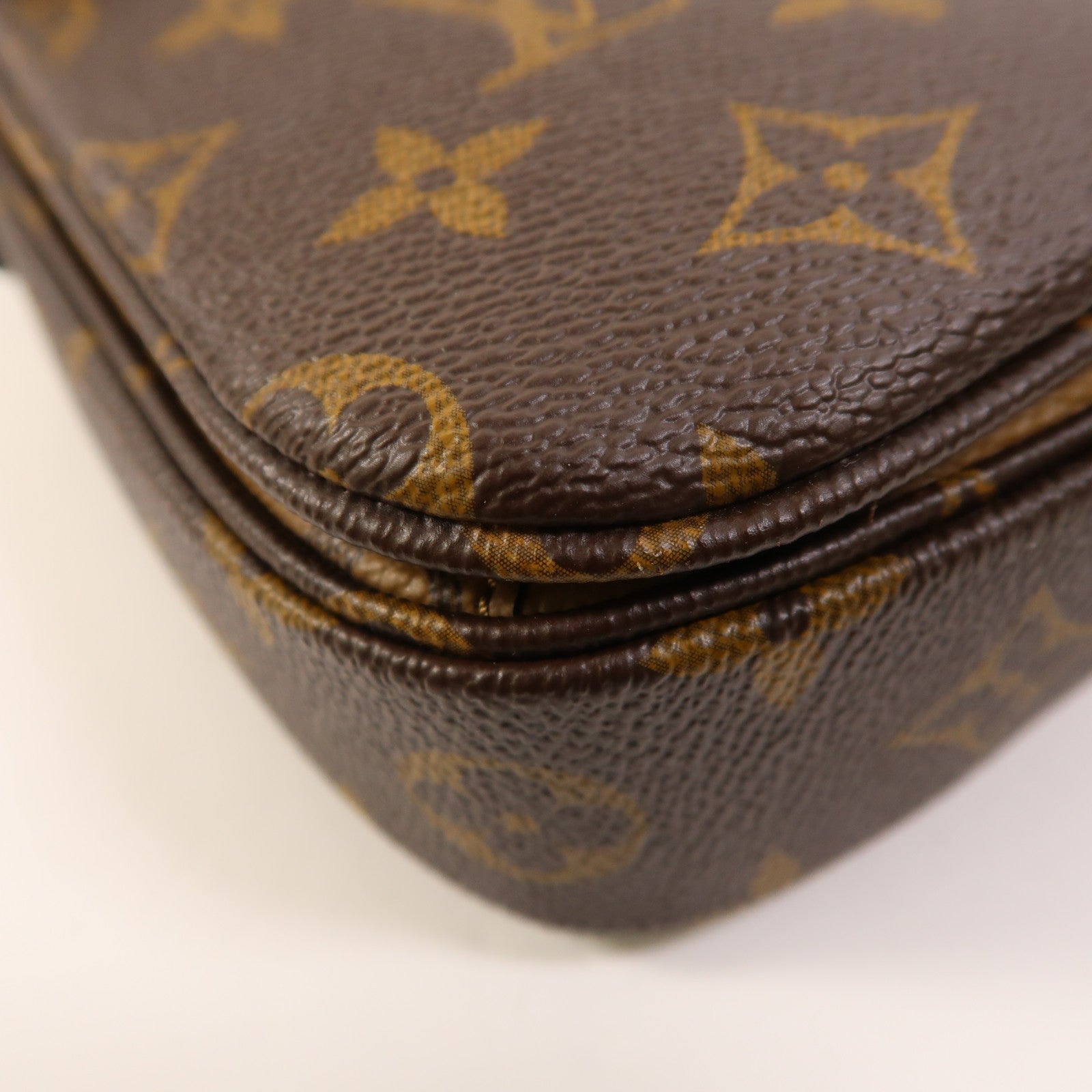 LOUIS VUITTON Monogram Reverse Pochette Metis金扣手挽肩背兩用袋