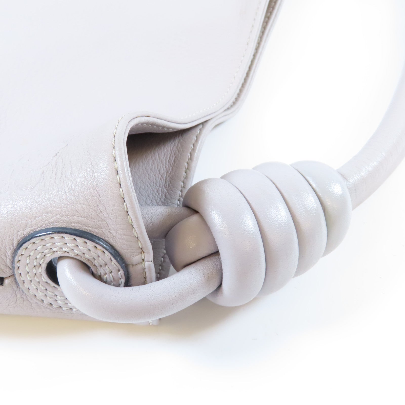LOEWE 牛皮皮革Shoulder Bag銀扣肩背袋灰色