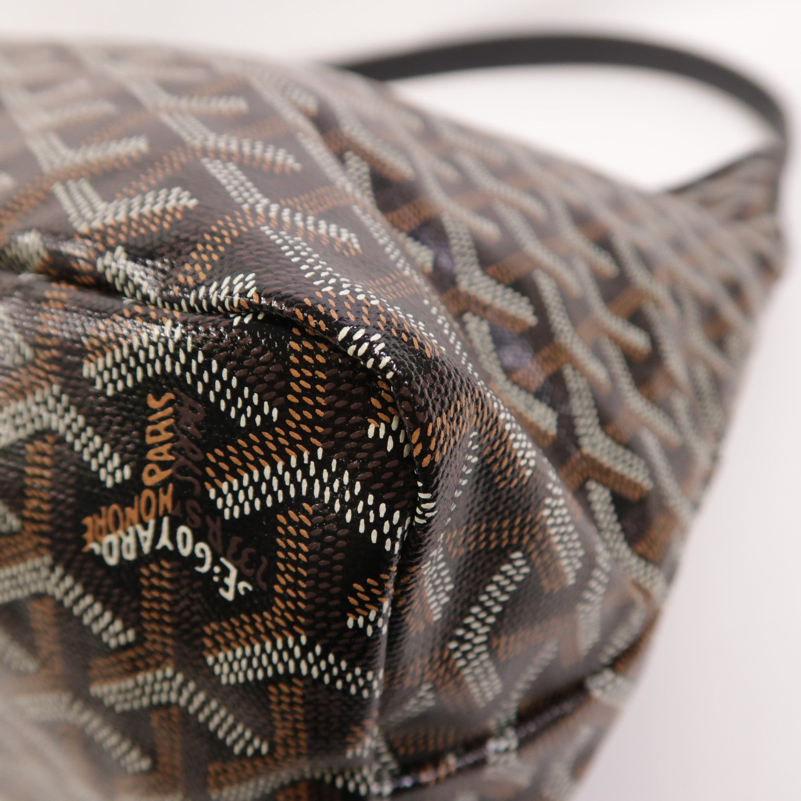GOYARD 塗層帆布Boheme Hobo銀扣肩背袋