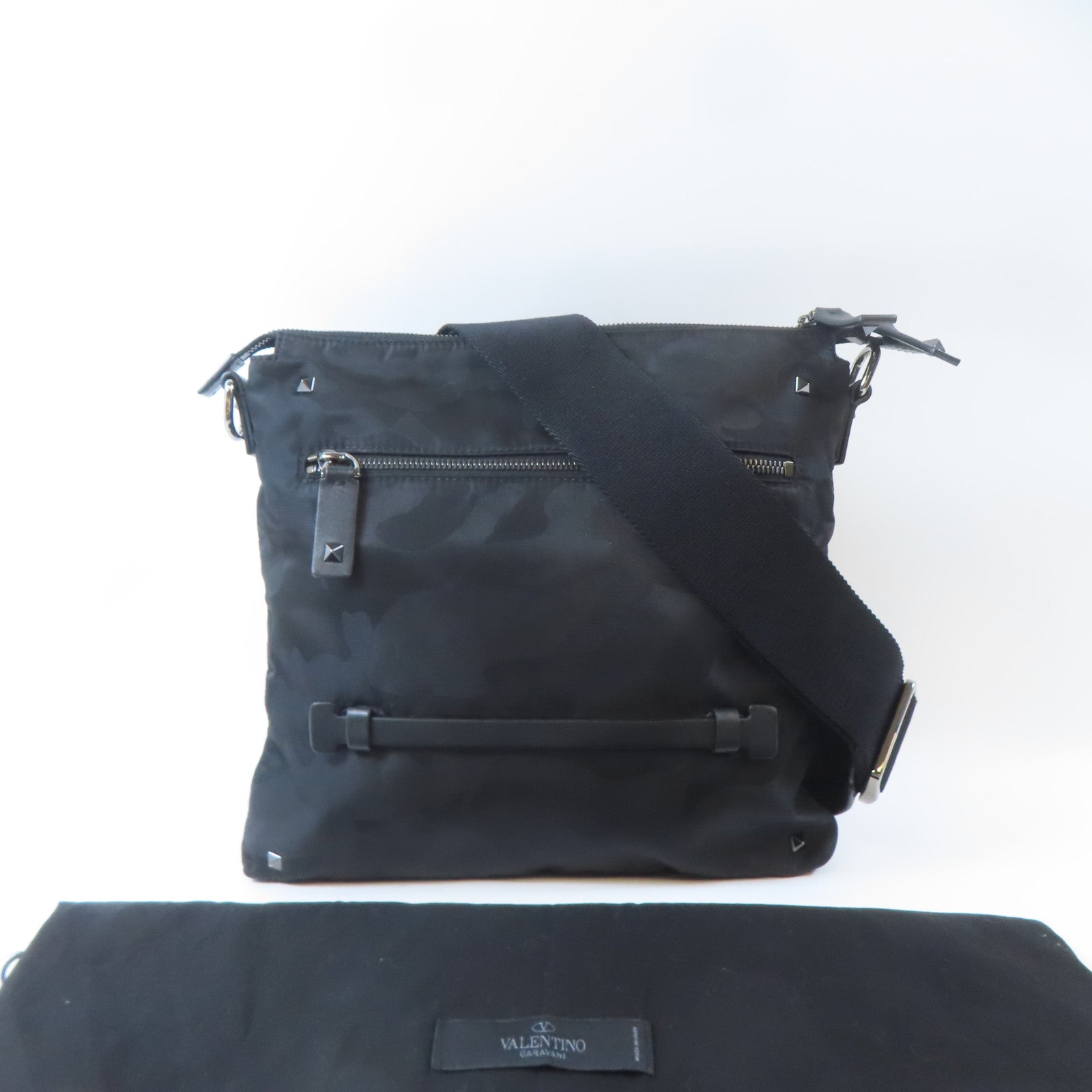 Valentino 尼龍Shoulder Bag銀扣肩背袋黑色