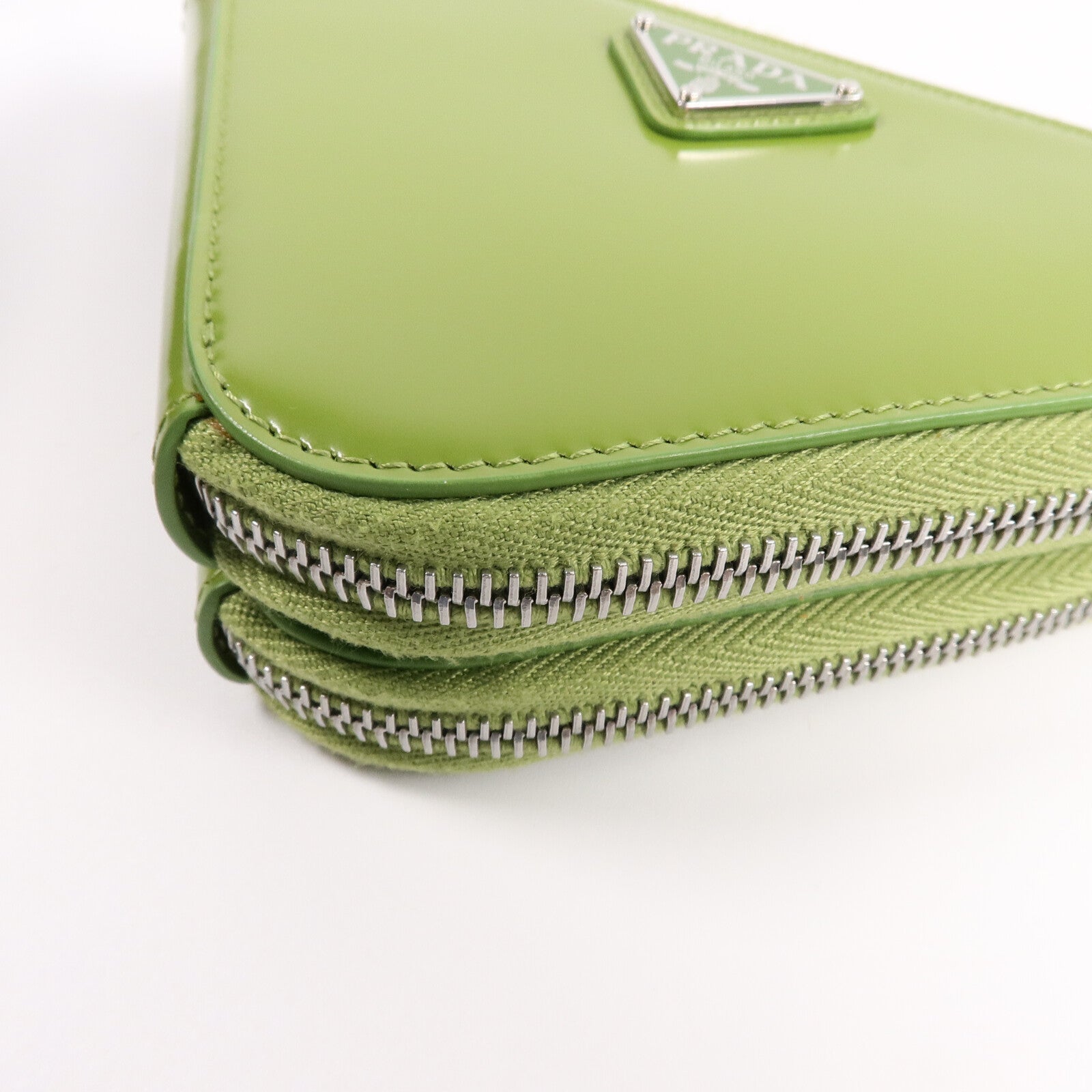 PRADA 牛皮皮革Mini Contenitori鏈帶手挽肩背兩用袋
