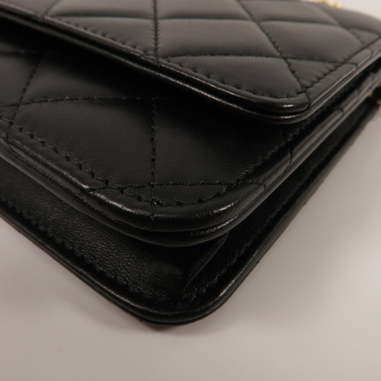 CHANEL 羊皮皮革Wallet On Chain鏈帶肩背袋