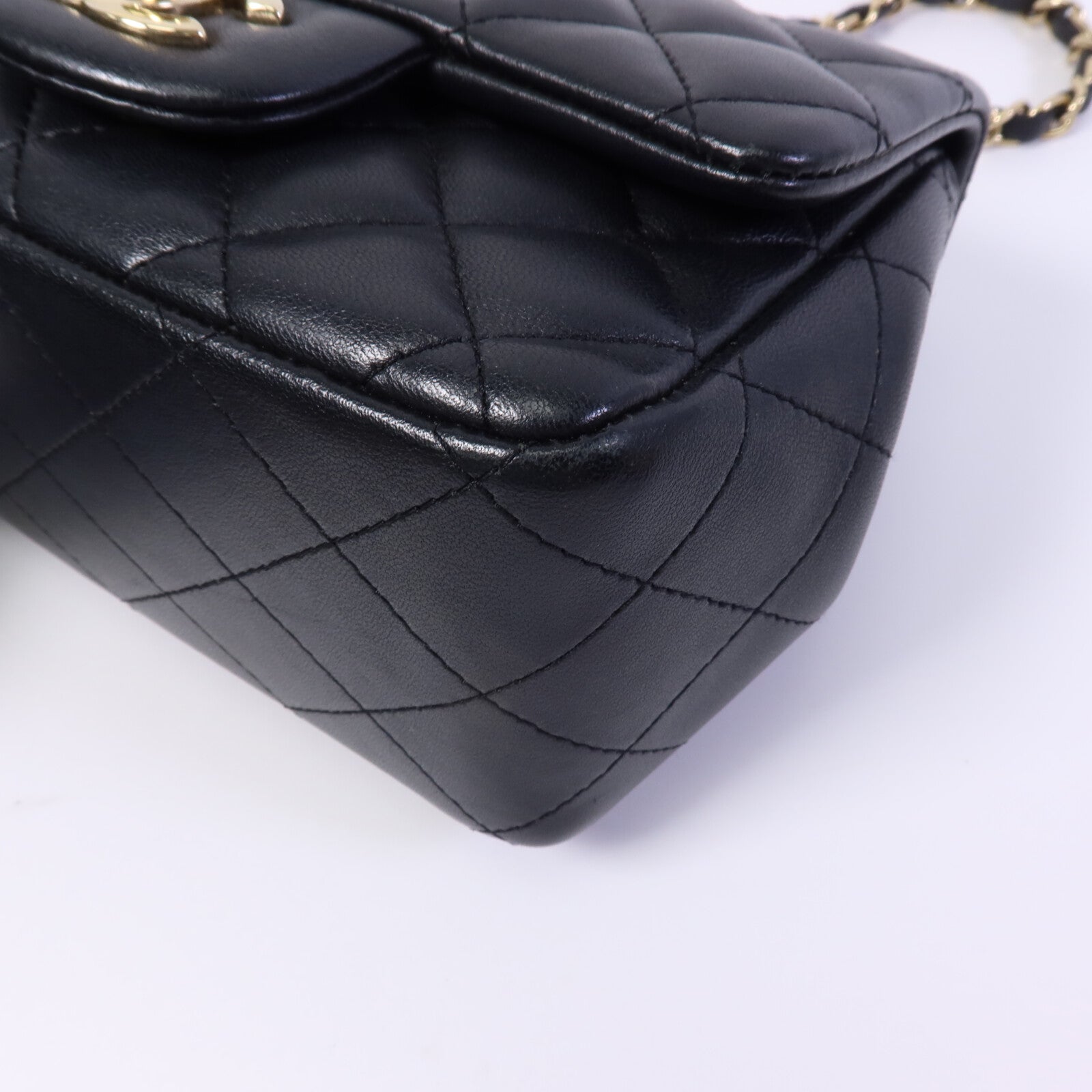 CHANEL 羊皮皮革Mini Classic 17鏈帶肩背袋