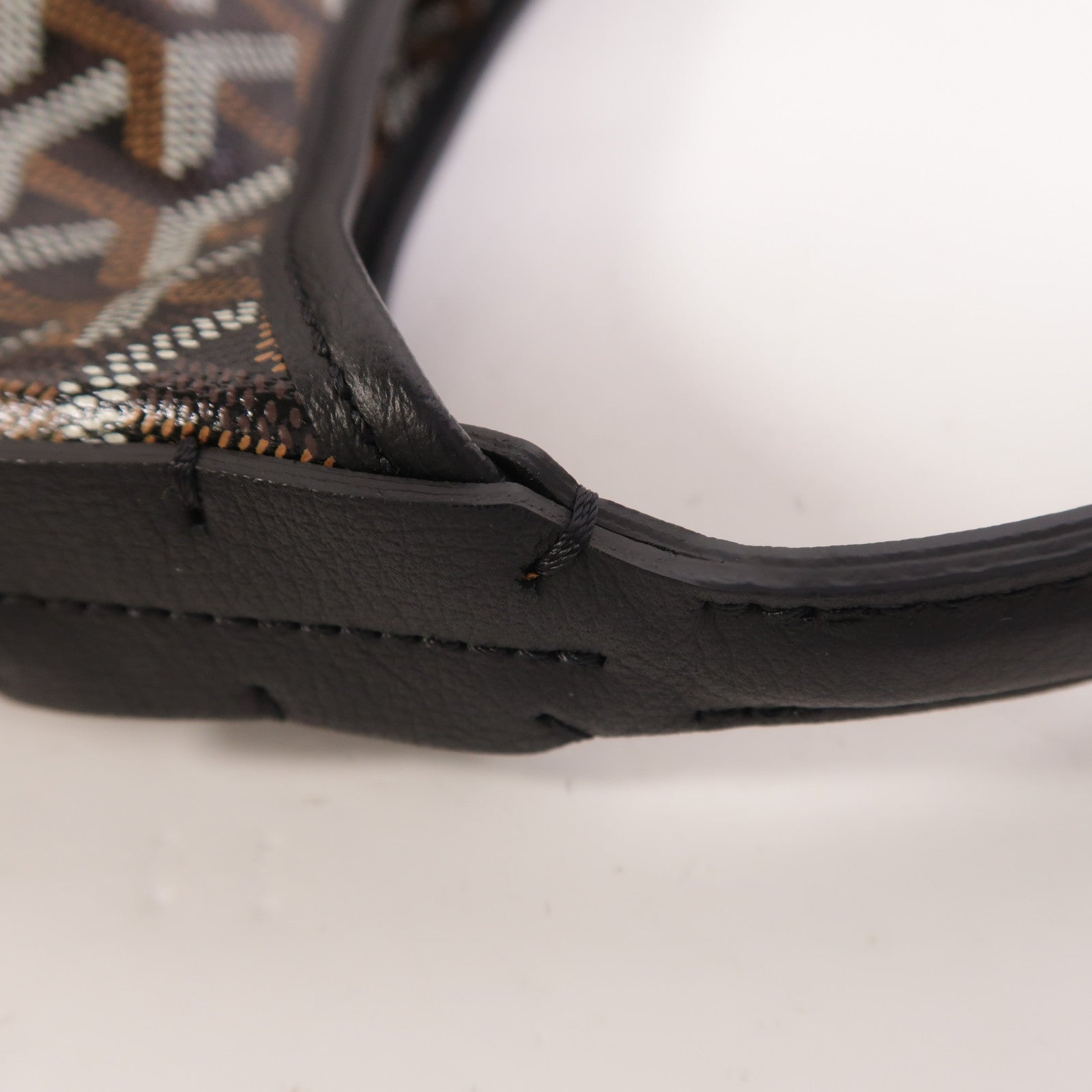 GOYARD 塗層帆布Boheme Hobo銀扣肩背袋