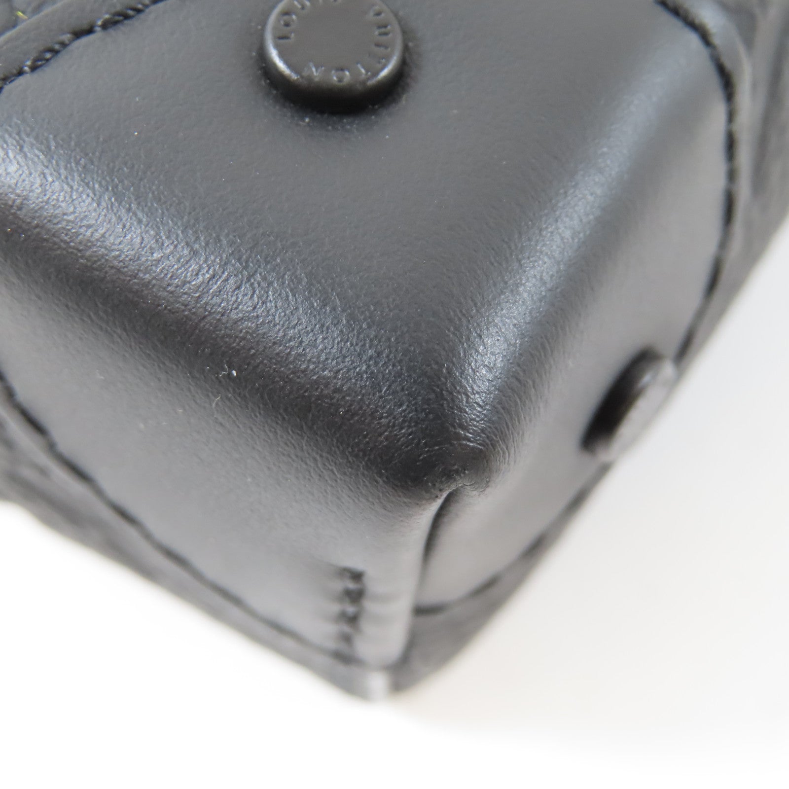 LOUIS VUITTON Monogram Taurillon Trunk Messenger肩背袋黑色